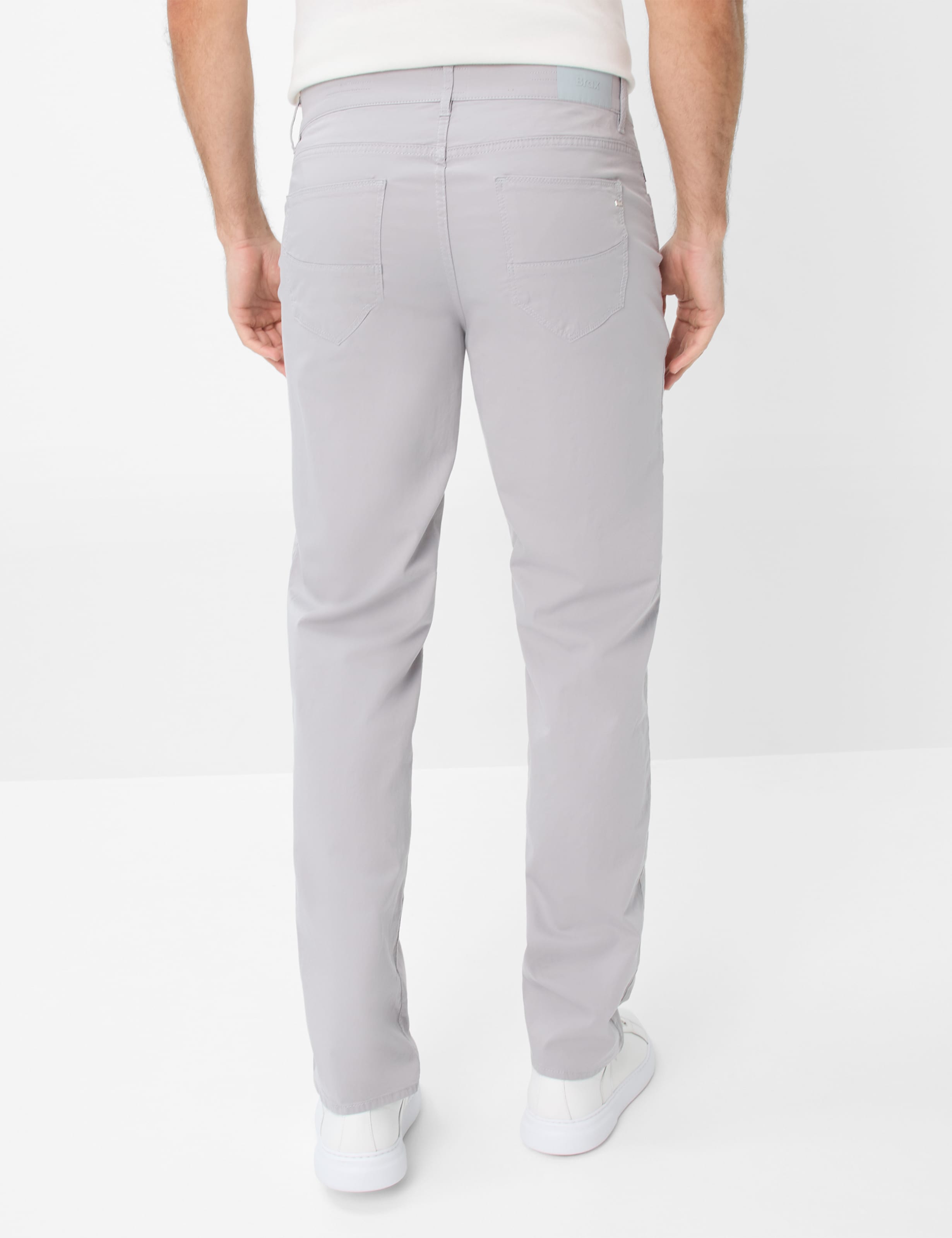 Herren Style CADIZ Hellgrau Straight Fit Model Rueck