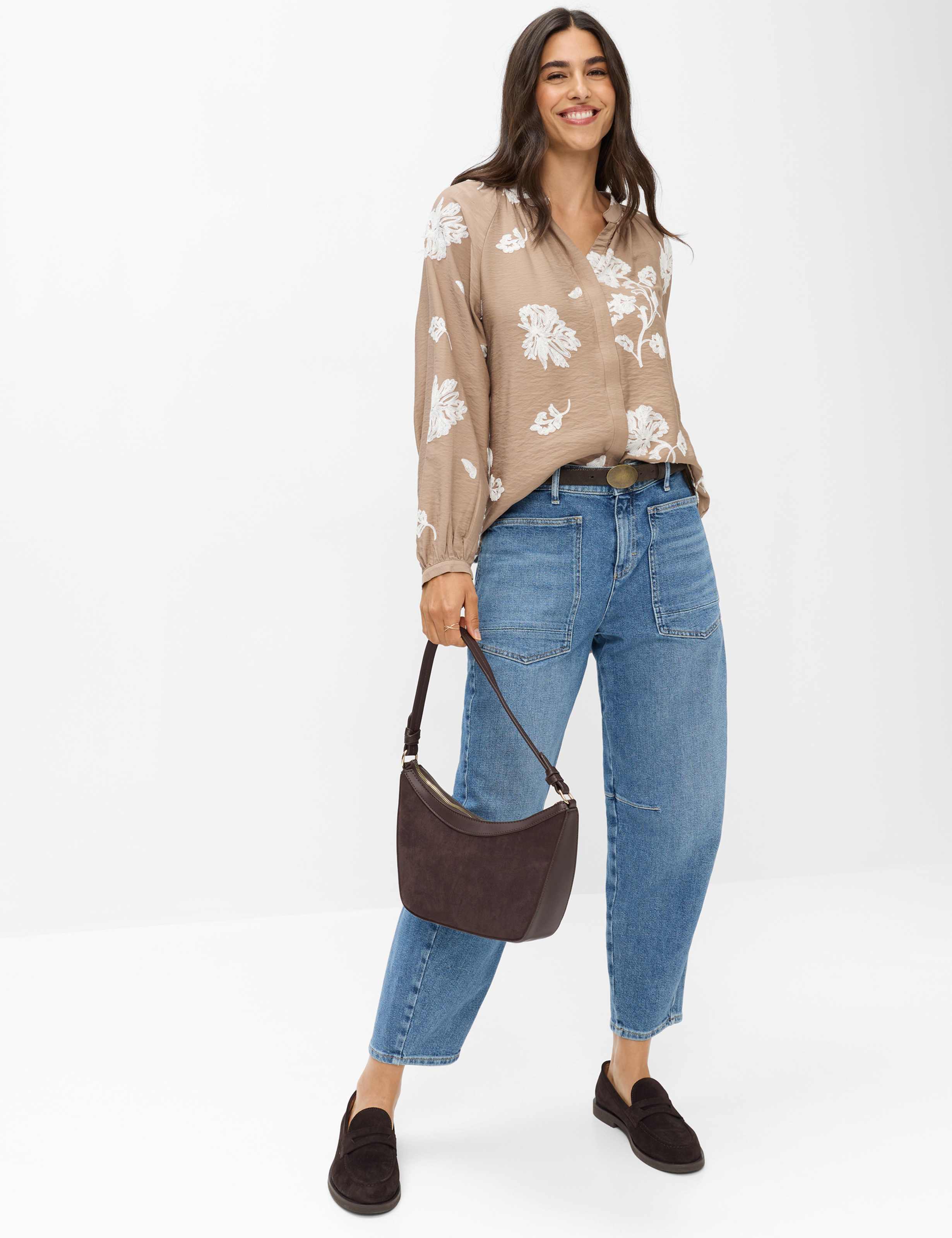 Dame Style MEGAN S Denim Lysblå Barrel Fit Model Outfit