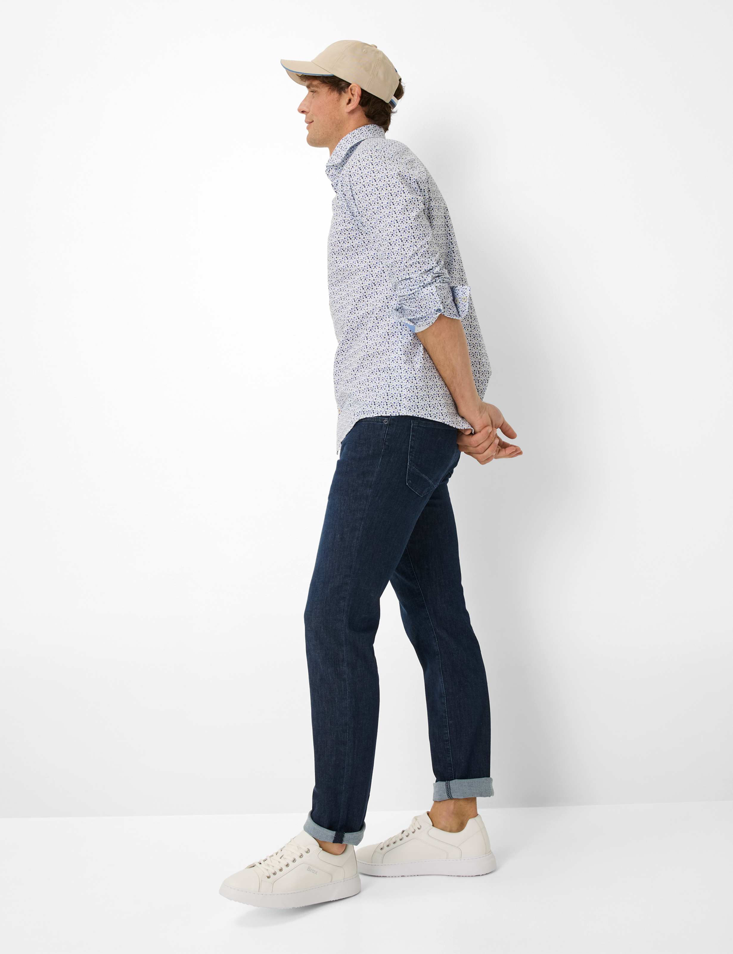 Men Style HAROLD Light Green  Model Outfit