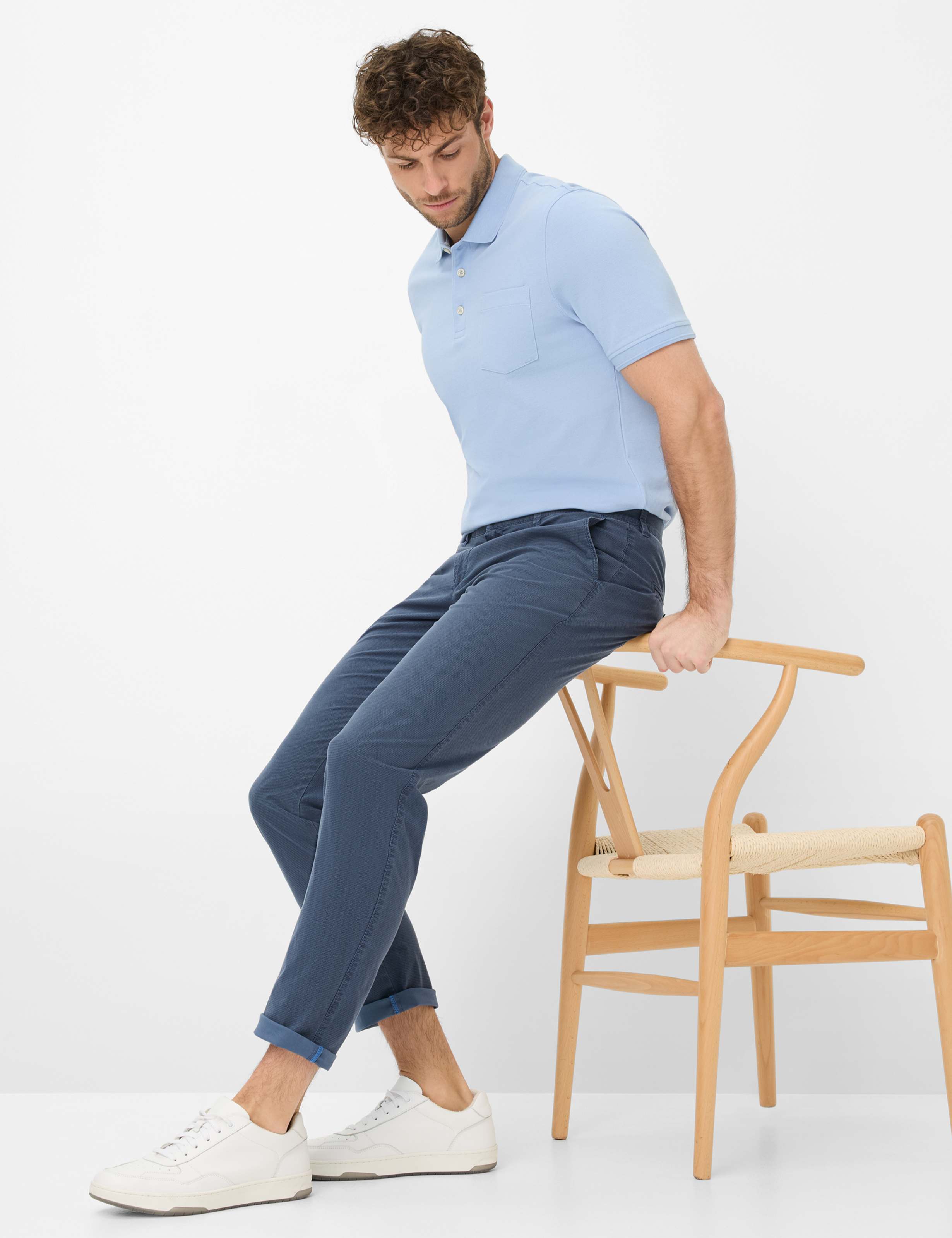 Herren Style FABIO Dunkelblau Modern Fit Detail 1