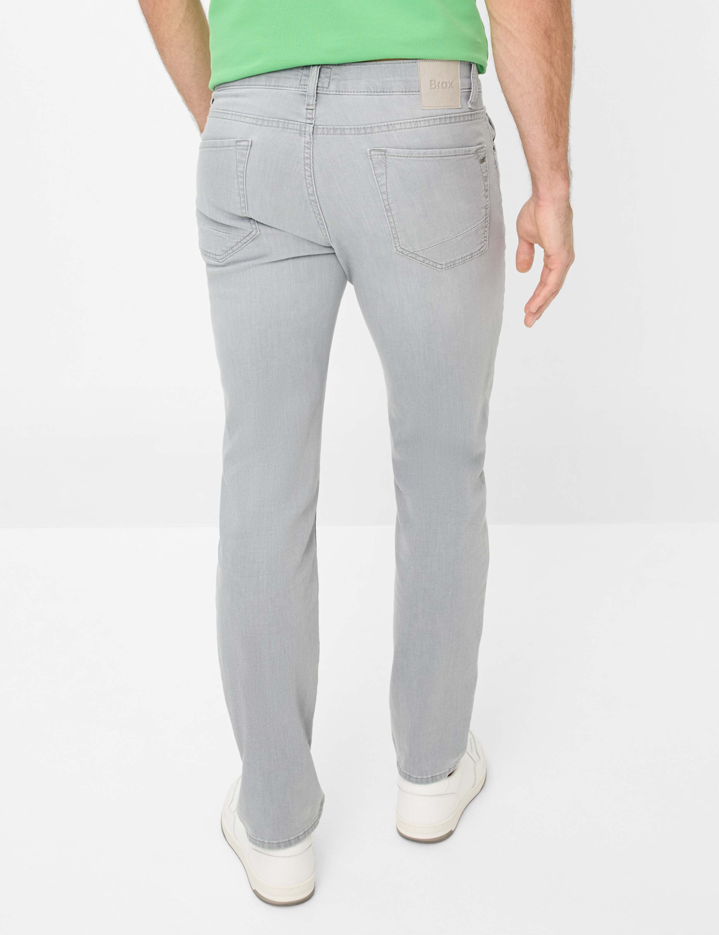 Herren Style CHUCK Denim Hellgrau Modern Fit Model Rueck