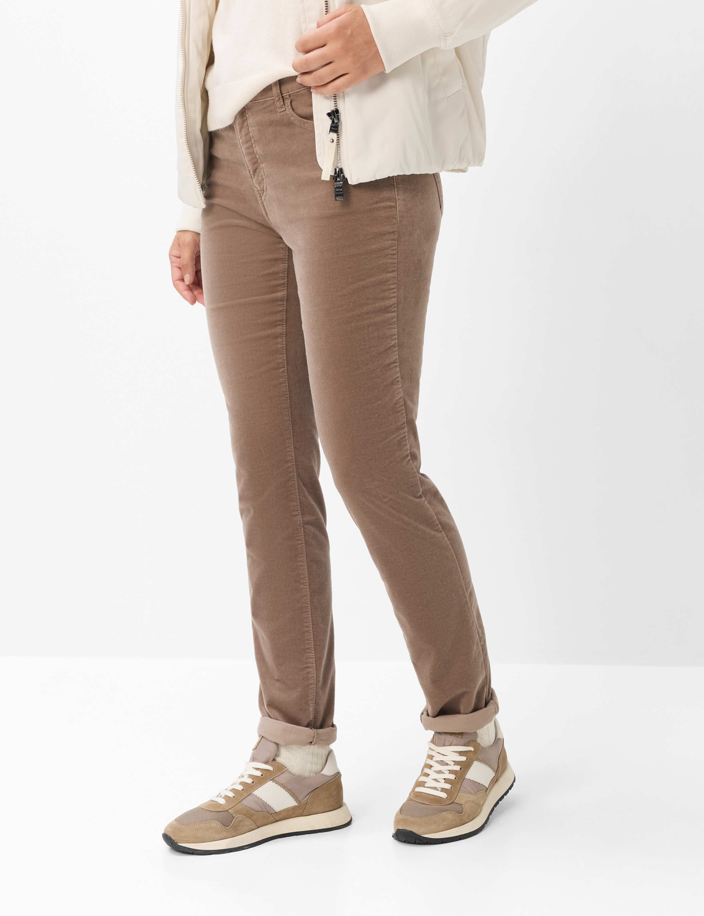 Tons de beige, Femme, Style MARY, MODEL_FRONT_ISHOP