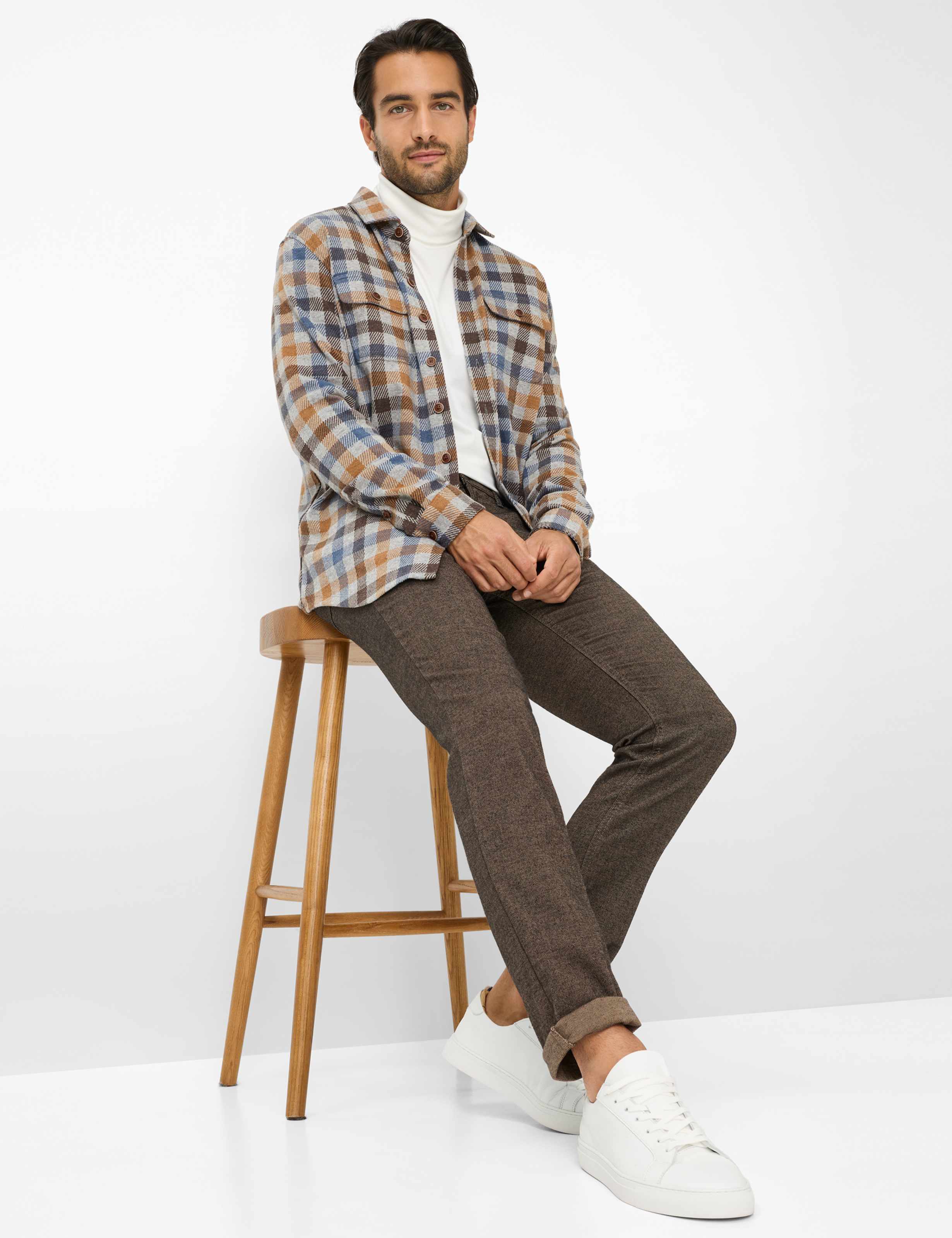 Men Style CHUCK Brown Modern Fit Detail 1