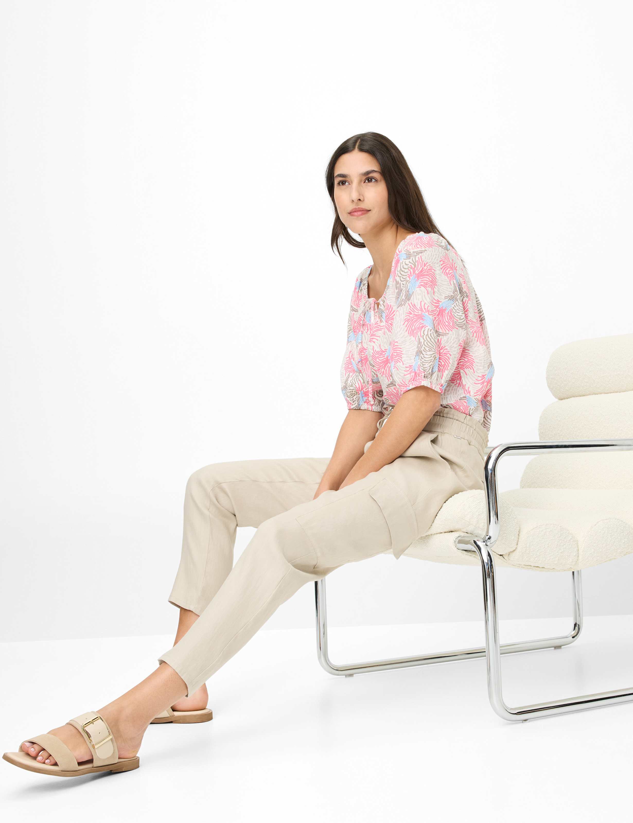 Damen Style MONA S Hellbeige Relaxed Fit Detail 1
