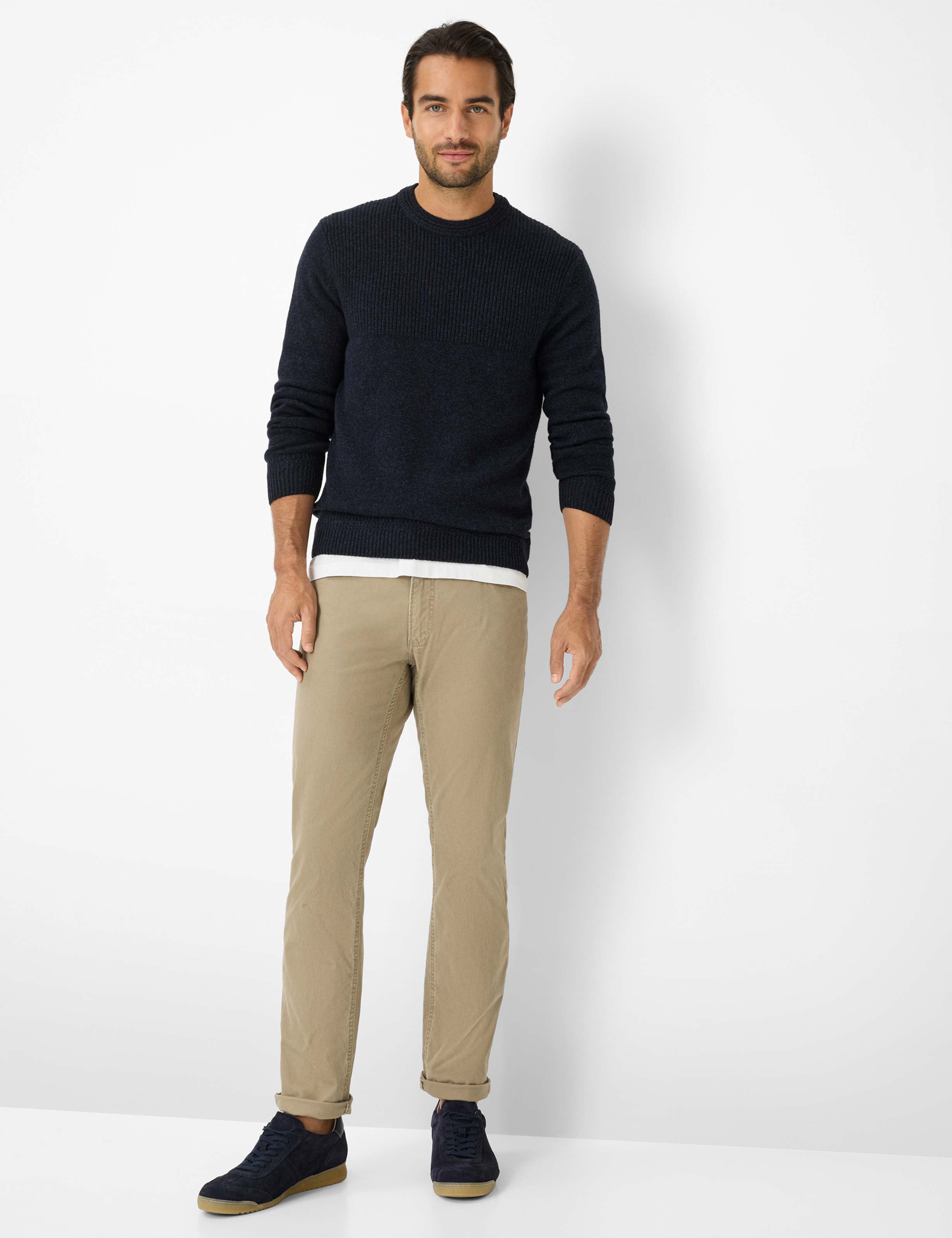 Homme Style RICK Bleu Foncé  Tenue du mannequin