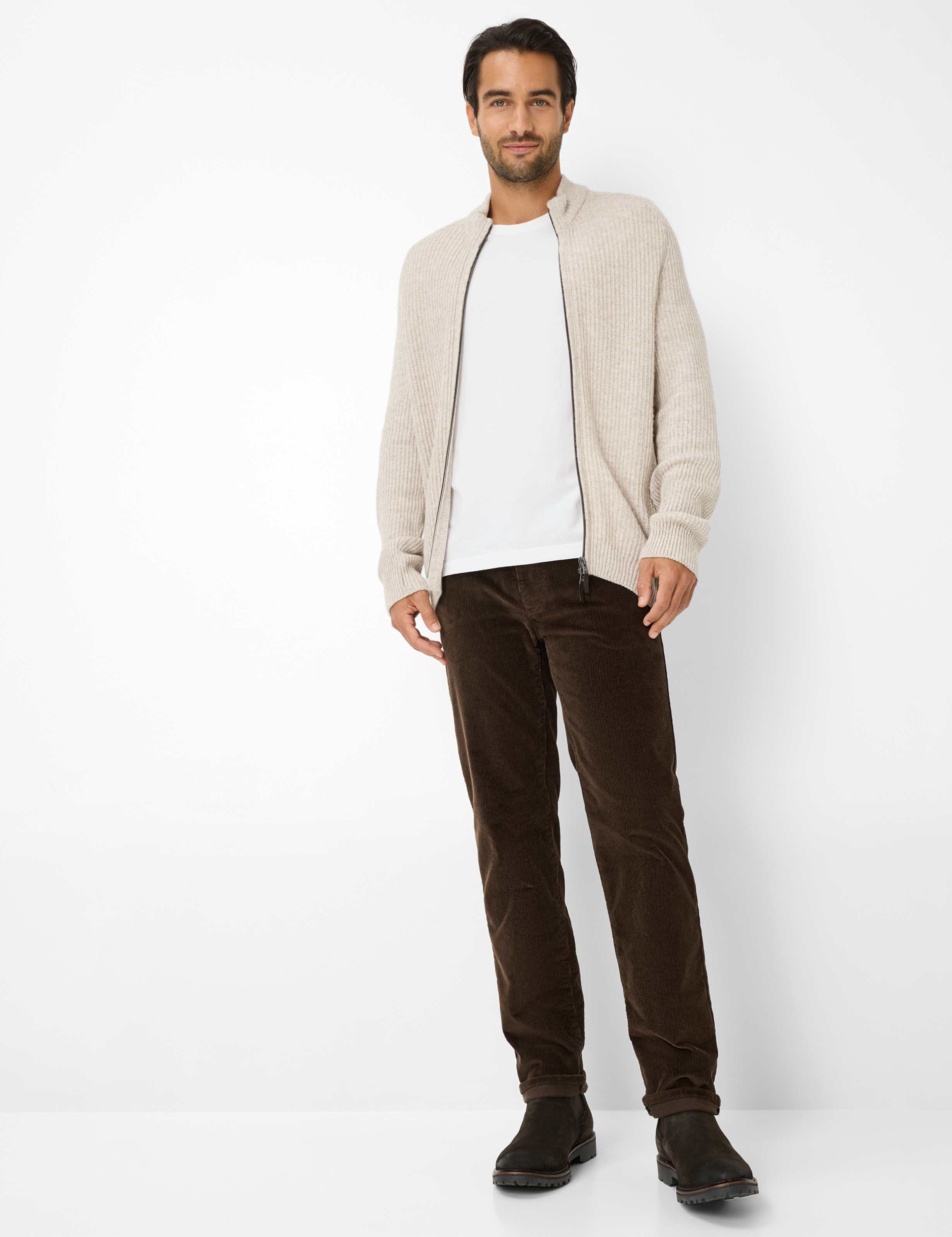Men Style CADIZ Dark Brown Straight Fit Model Outfit