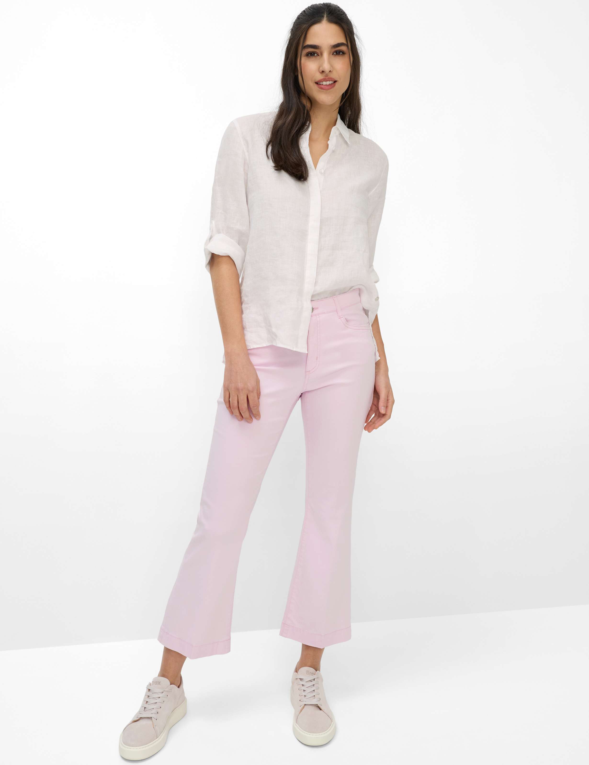 Women Style MARY S BOOT Denim Rose Regular Fit Model Outfit