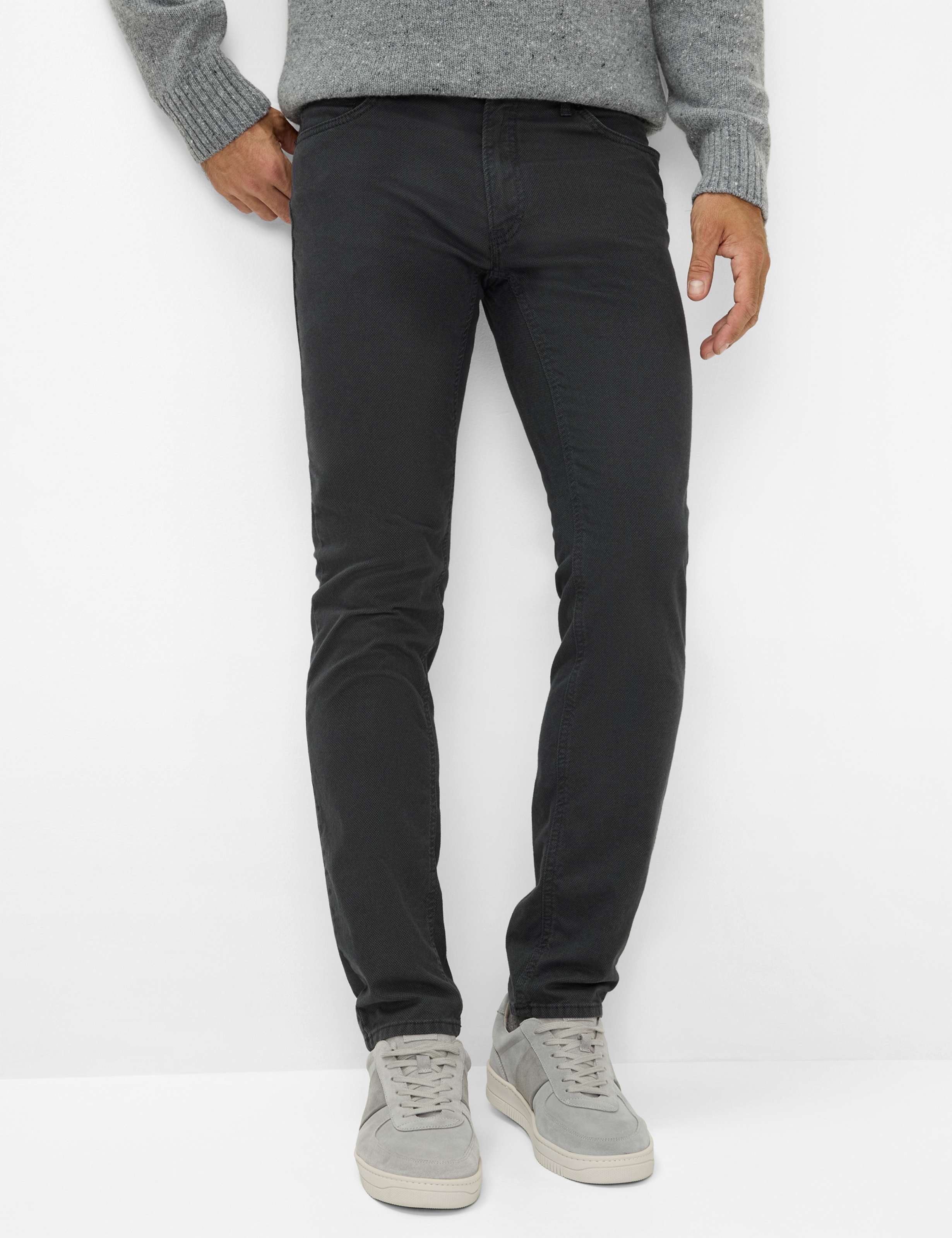 Shades of grey, Men, Style CHUCK, MODEL_FRONT_ISHOP