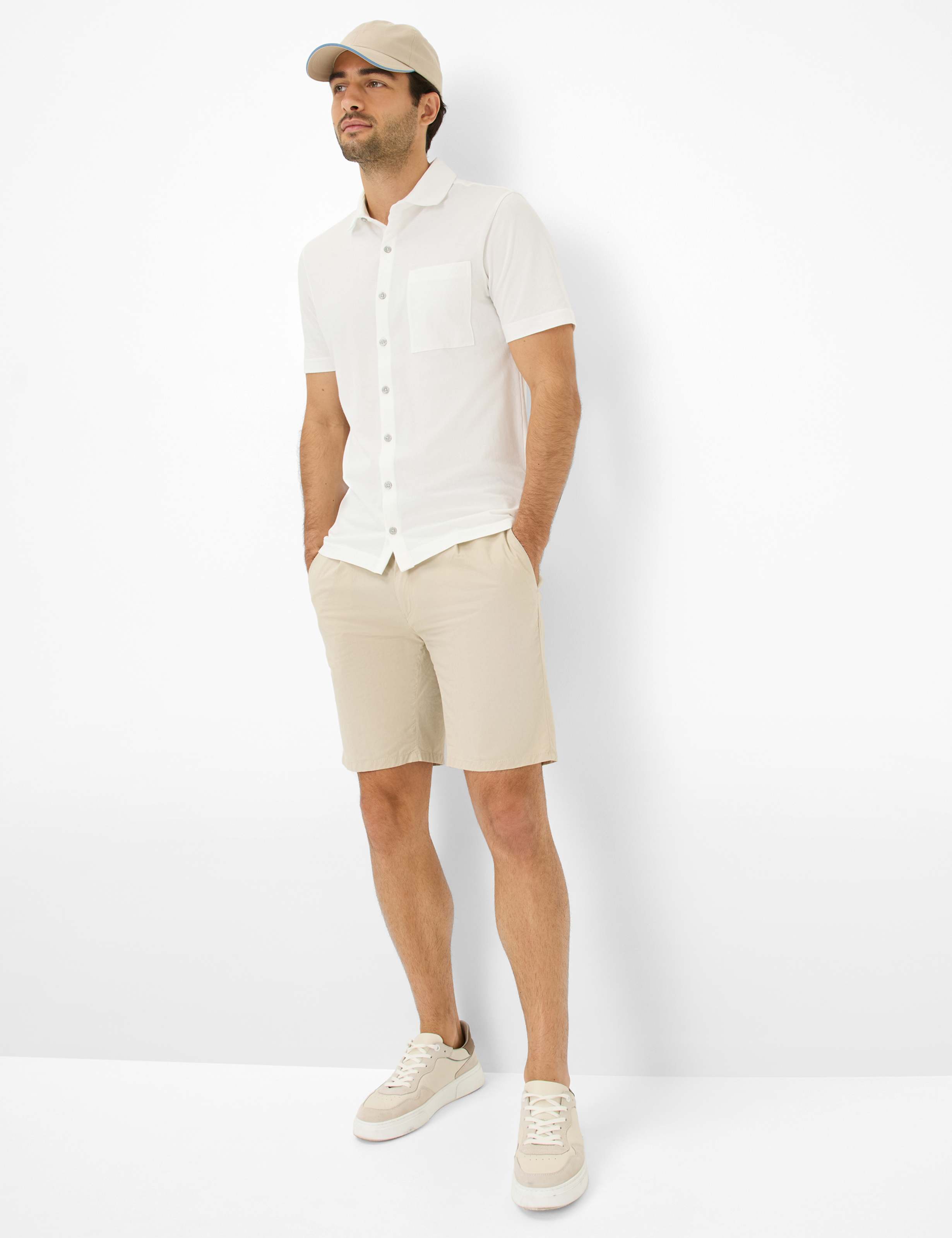 Heren Style TINO Beige Relaxed Fit Model outfit