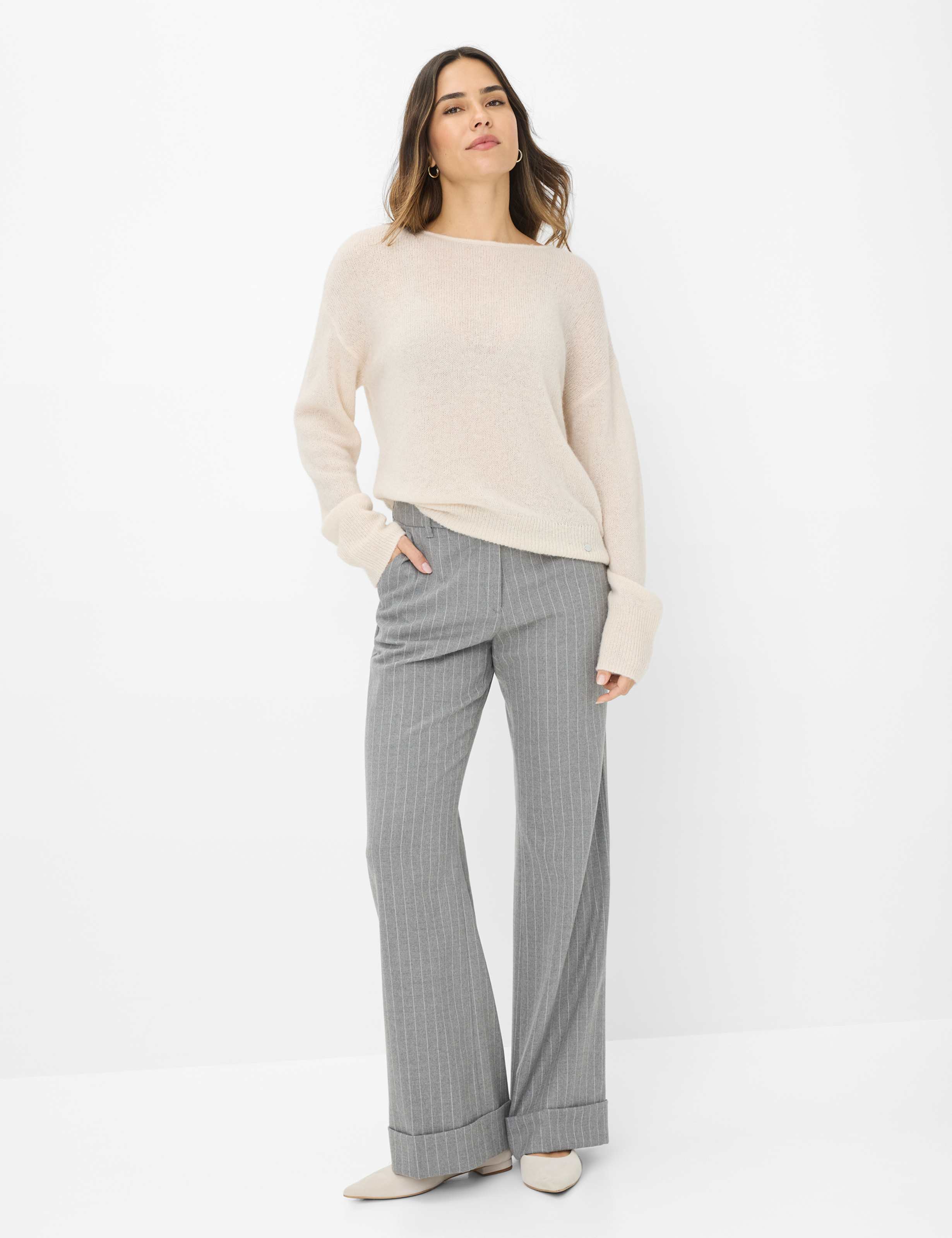 Damen Style MAINE Grau Wide Leg Model Outfit