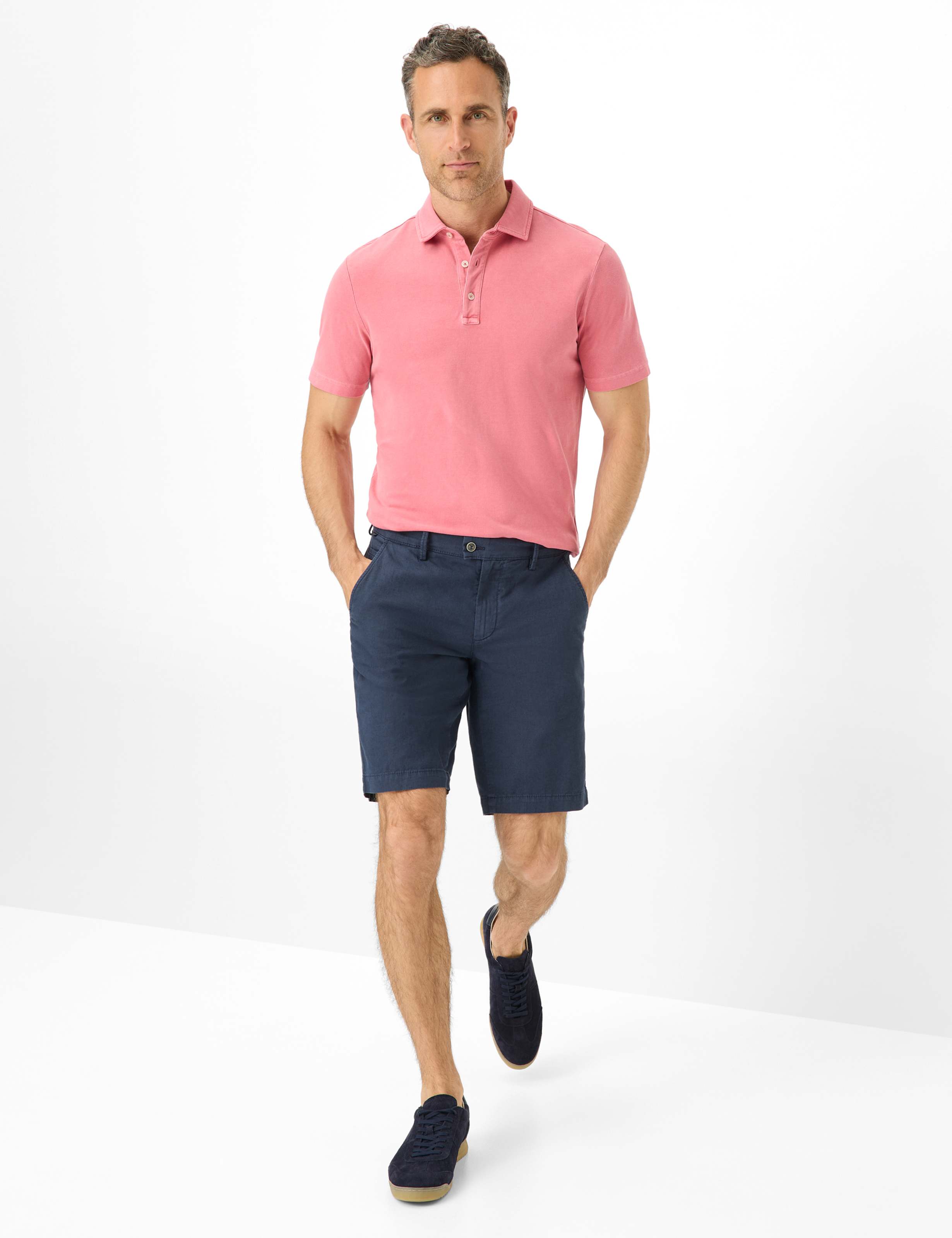 Herren Style BOSSE Dunkelblau Regular Fit Model Outfit