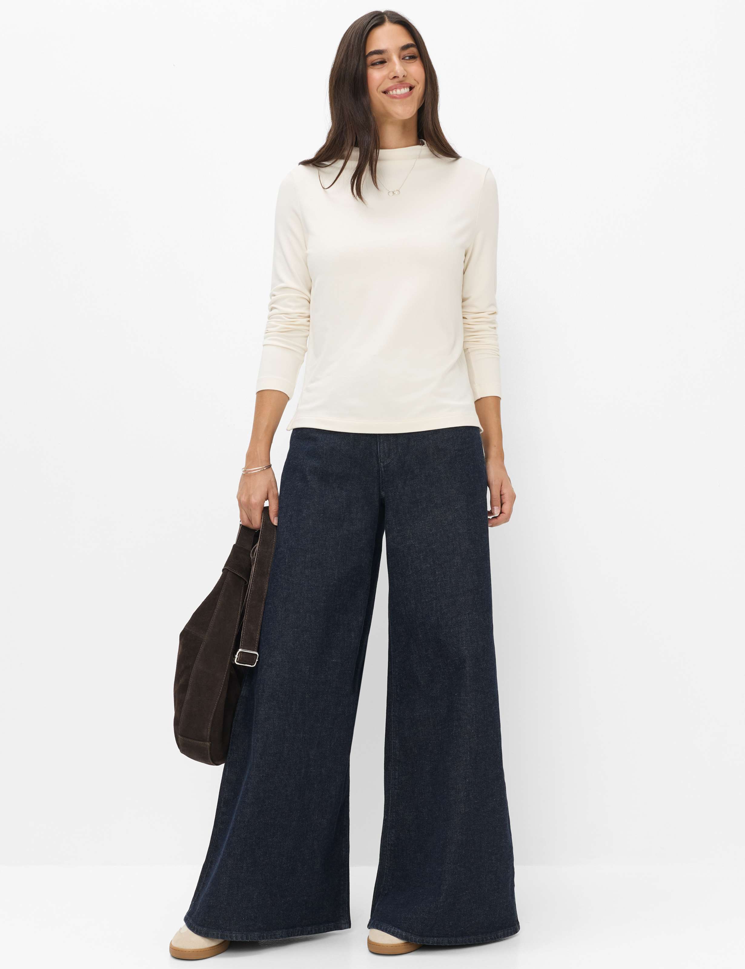 Damen Style CARINA L Offwhite  Model Outfit