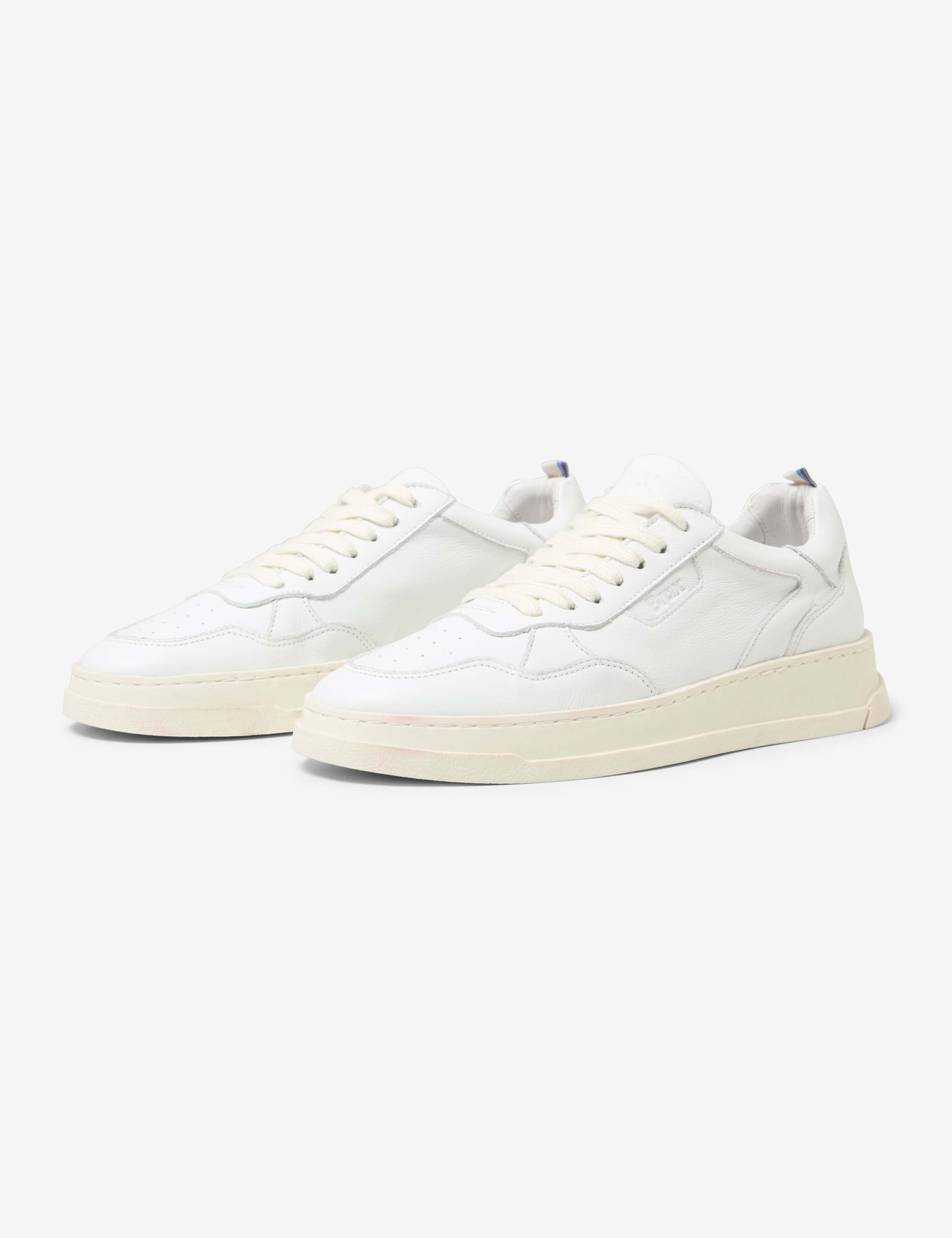 Tinten van wit, Dames, Style ICONIC WOMEN, FREISTELLER_FRONT_ISHOP