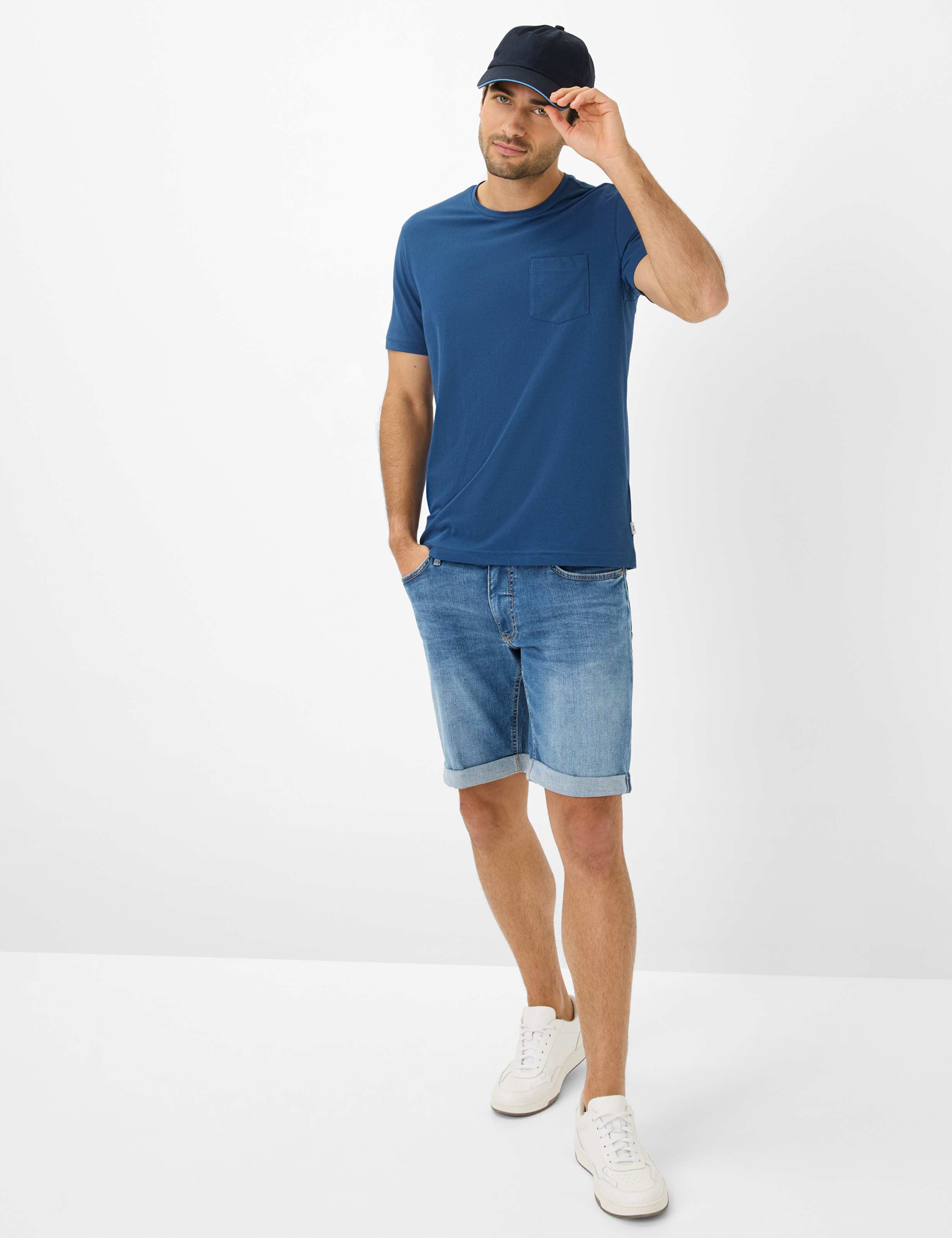 Herren Style TODD Blau  Model Outfit