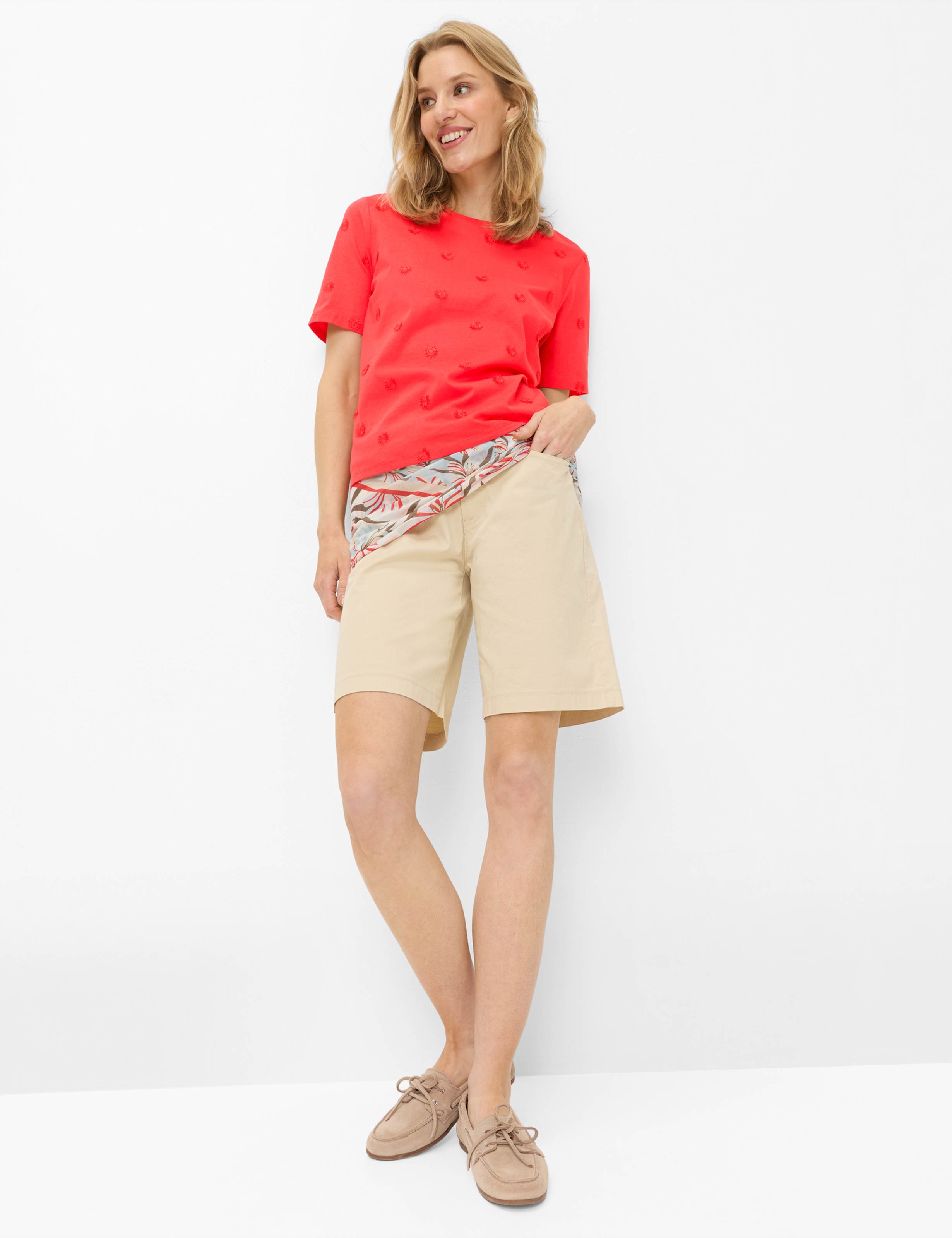 Women Style MAINE B Beige Wide Leg Model Outfit