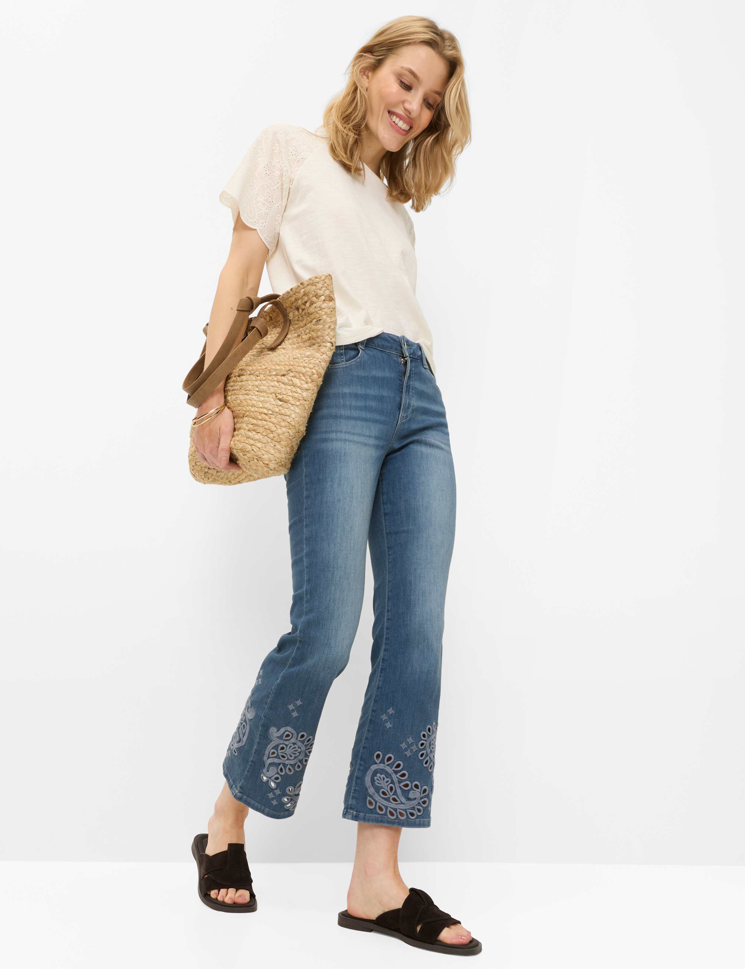 Femme Style SHAKIRA S BOOT Denim Bleu Slim Fit Tenue du mannequin