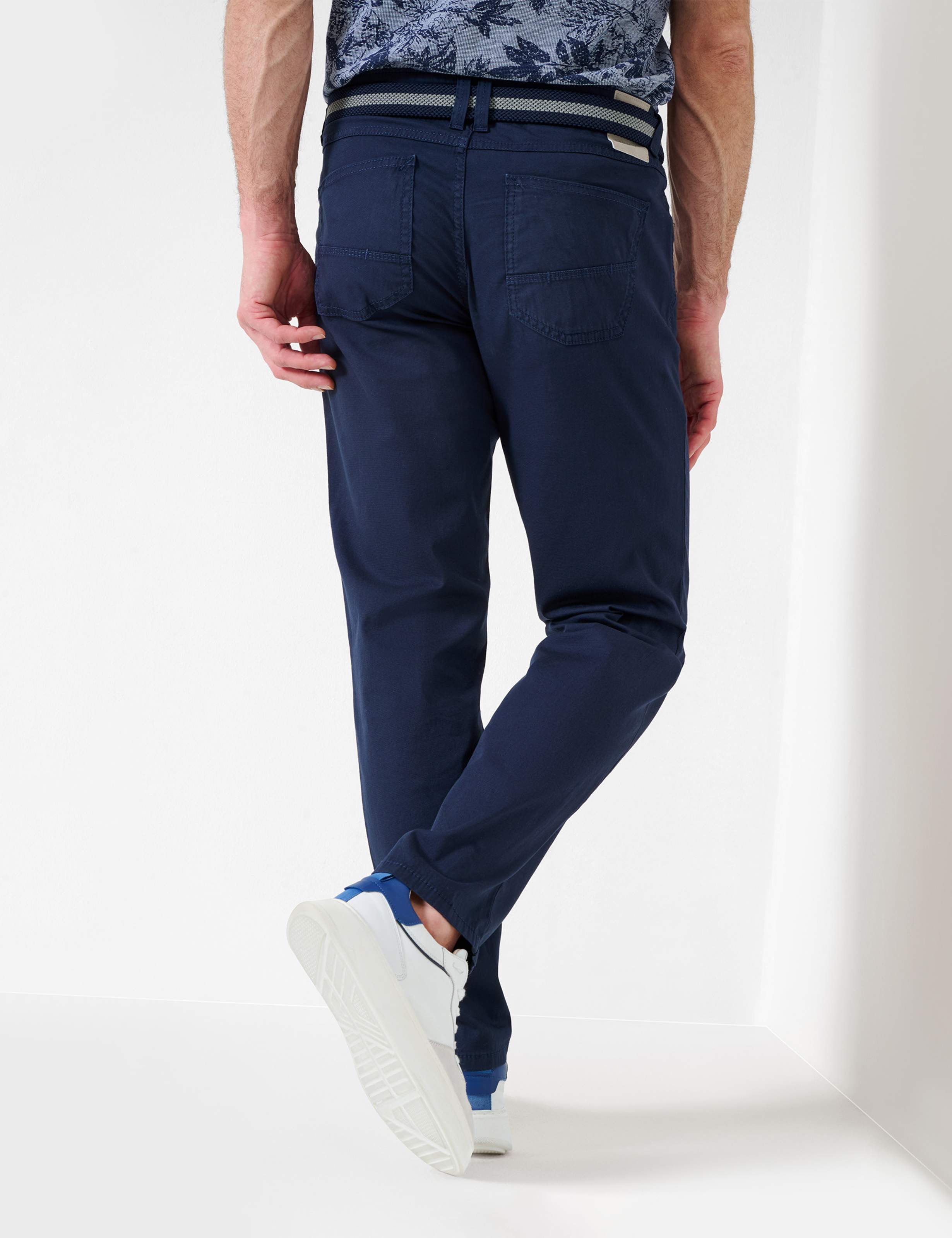 Men Style LUKE Dark Blue Regular Fit Model back