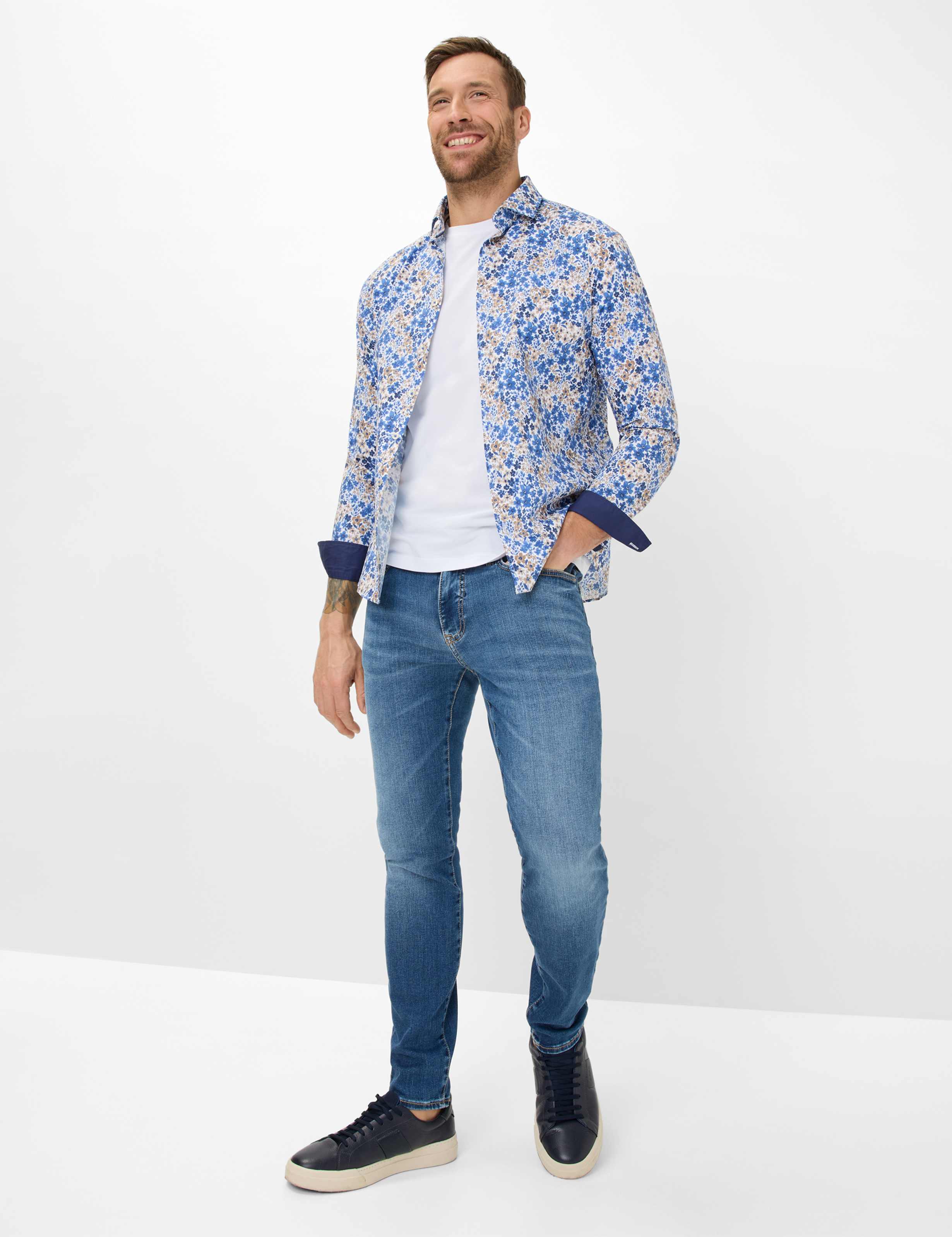 Men Style HAROLD Blue  Model Outfit