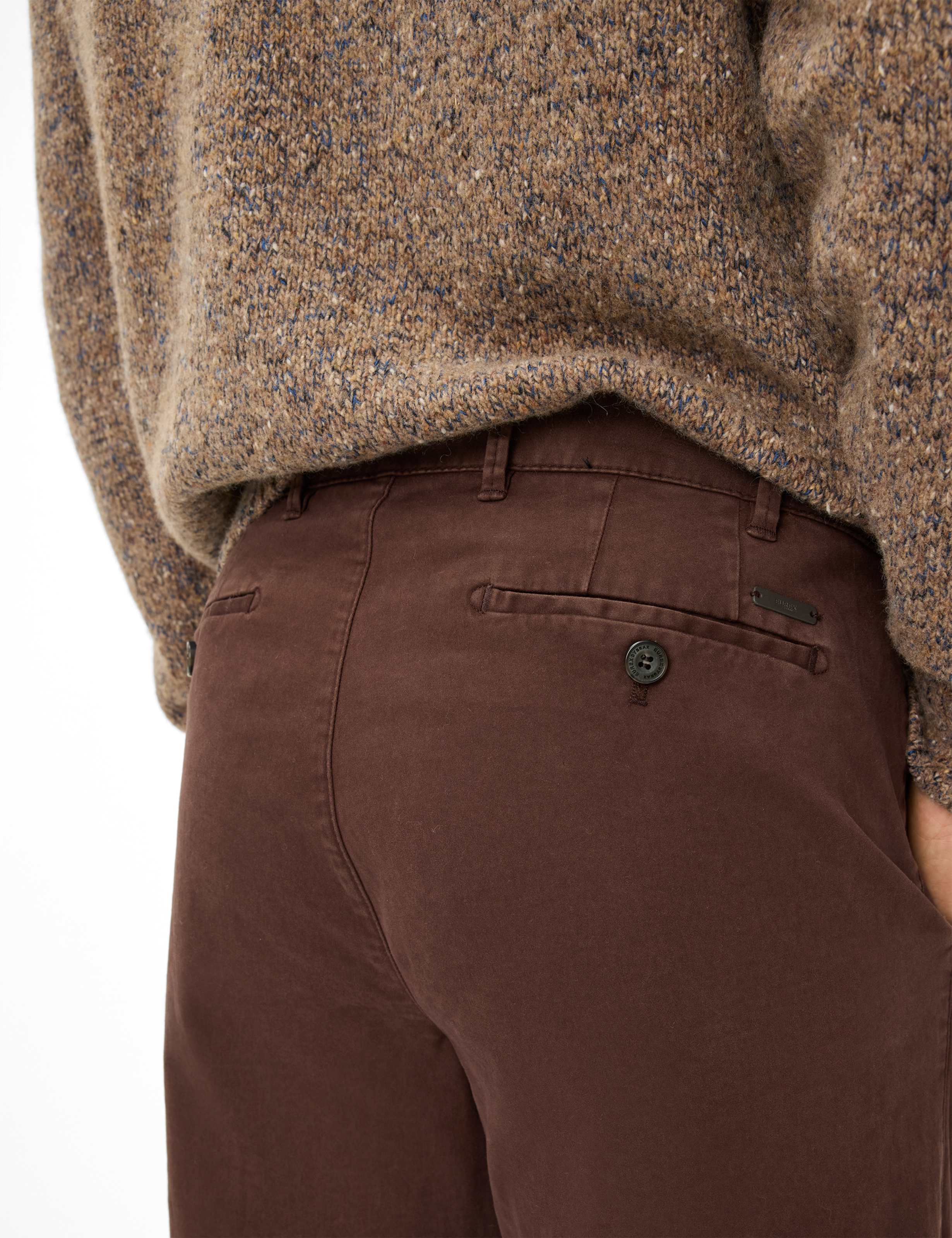 Herren Style LUIS Dunkelbraun Regular Fit Detail 2