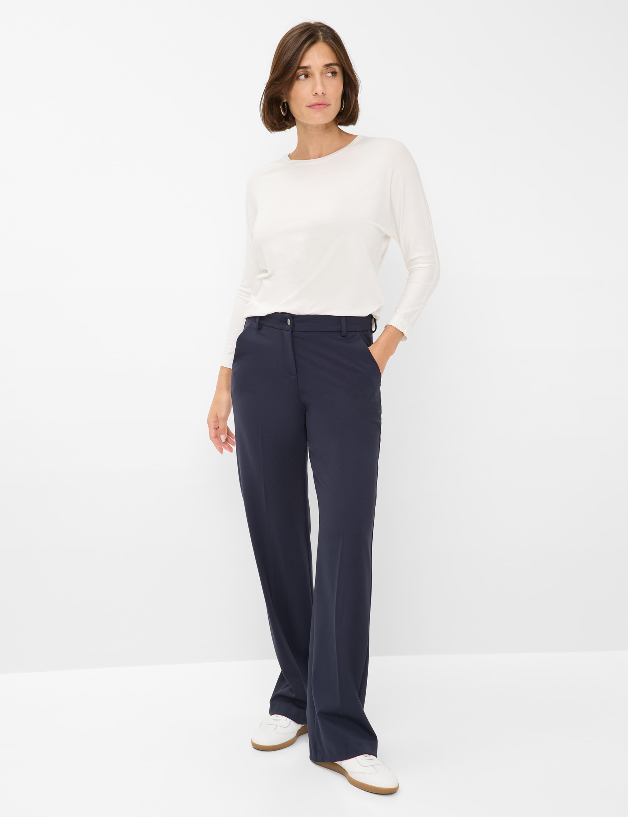 Dames Style MAINE Donkerblauw Wide Leg Model outfit