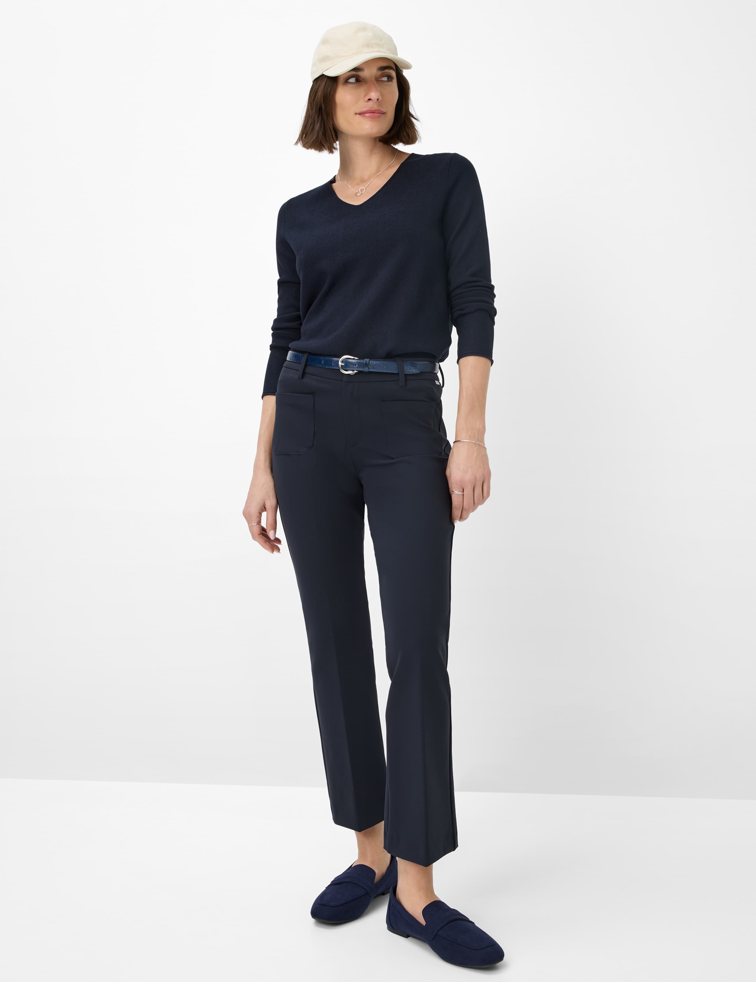 Damen Style SHAKIRA S Dunkelblau Slim Fit Model Outfit