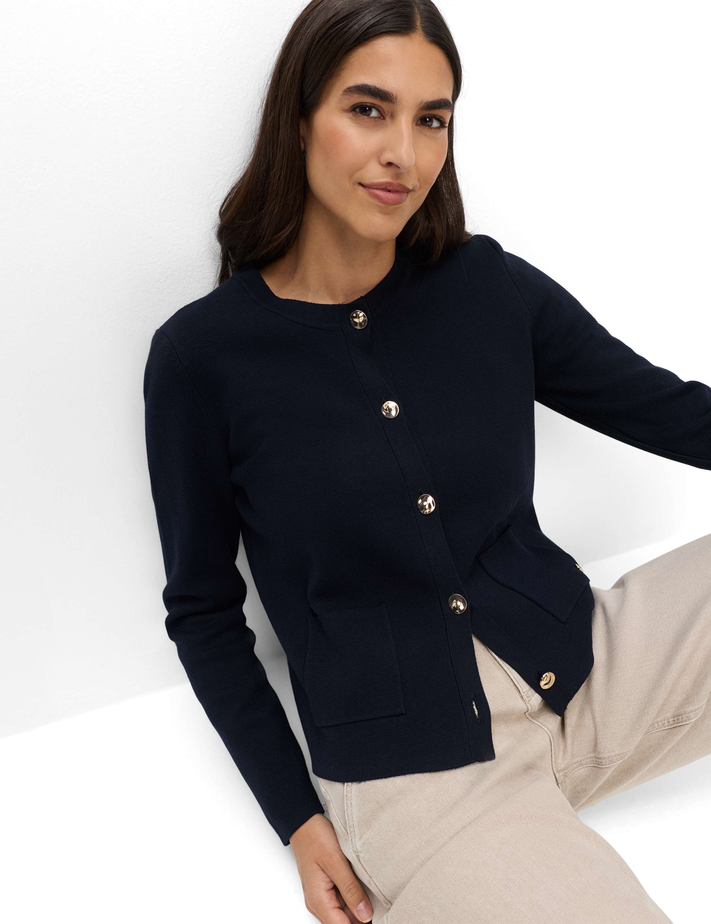 Femme Style AMI Bleu Foncé  Détail 1