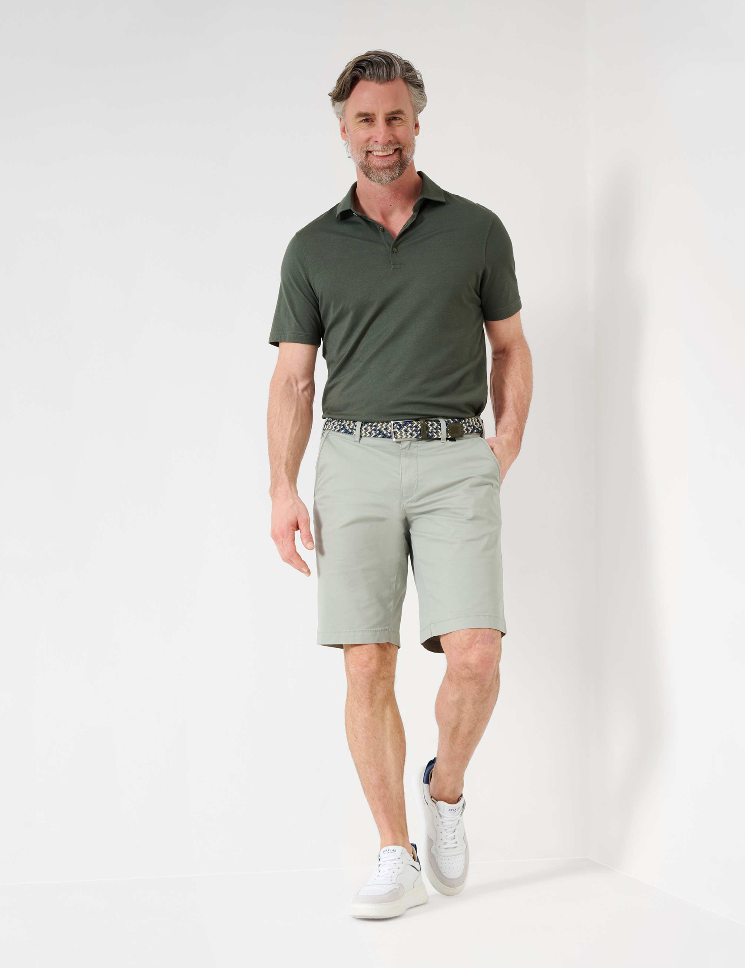 Men Style BURT KHAKI Regular Fit Model Outfit