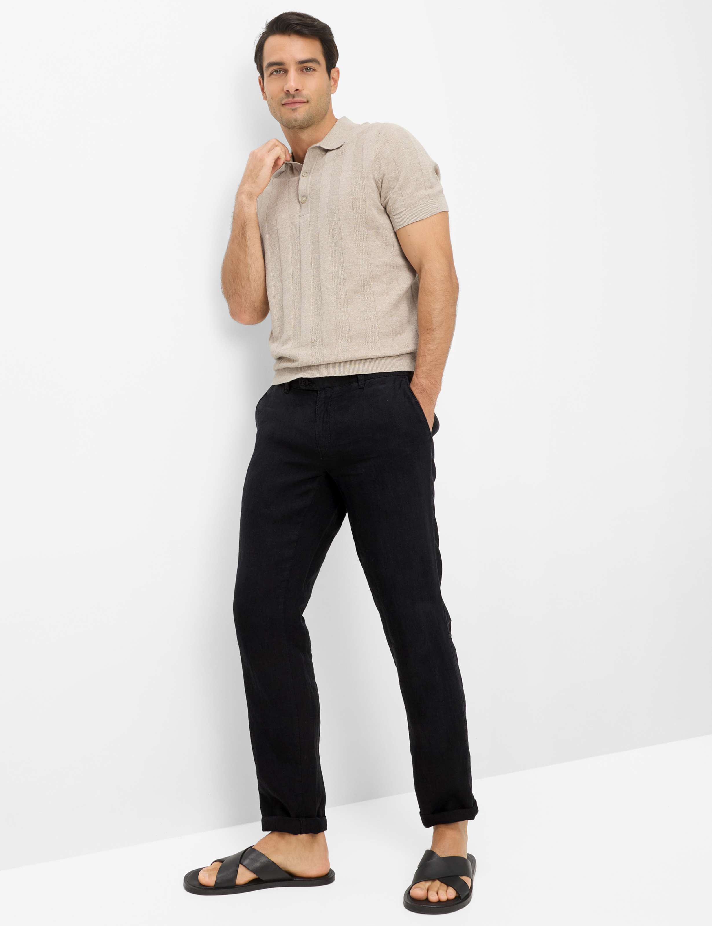 Homme Style FABIO Noir Modern Fit Tenue du mannequin