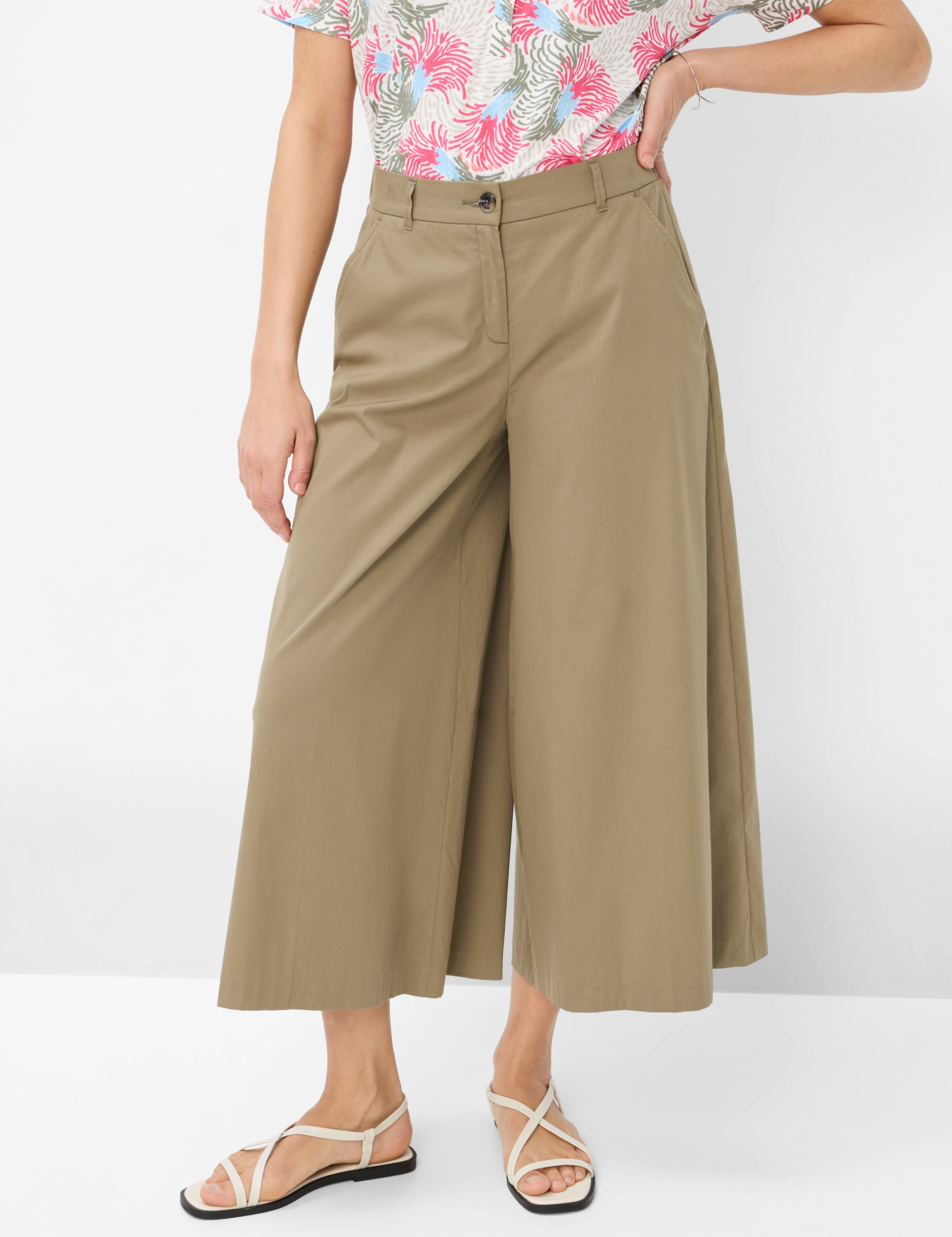 Shades of green, Women, Style MELLI S, MODEL_FRONT_ISHOP