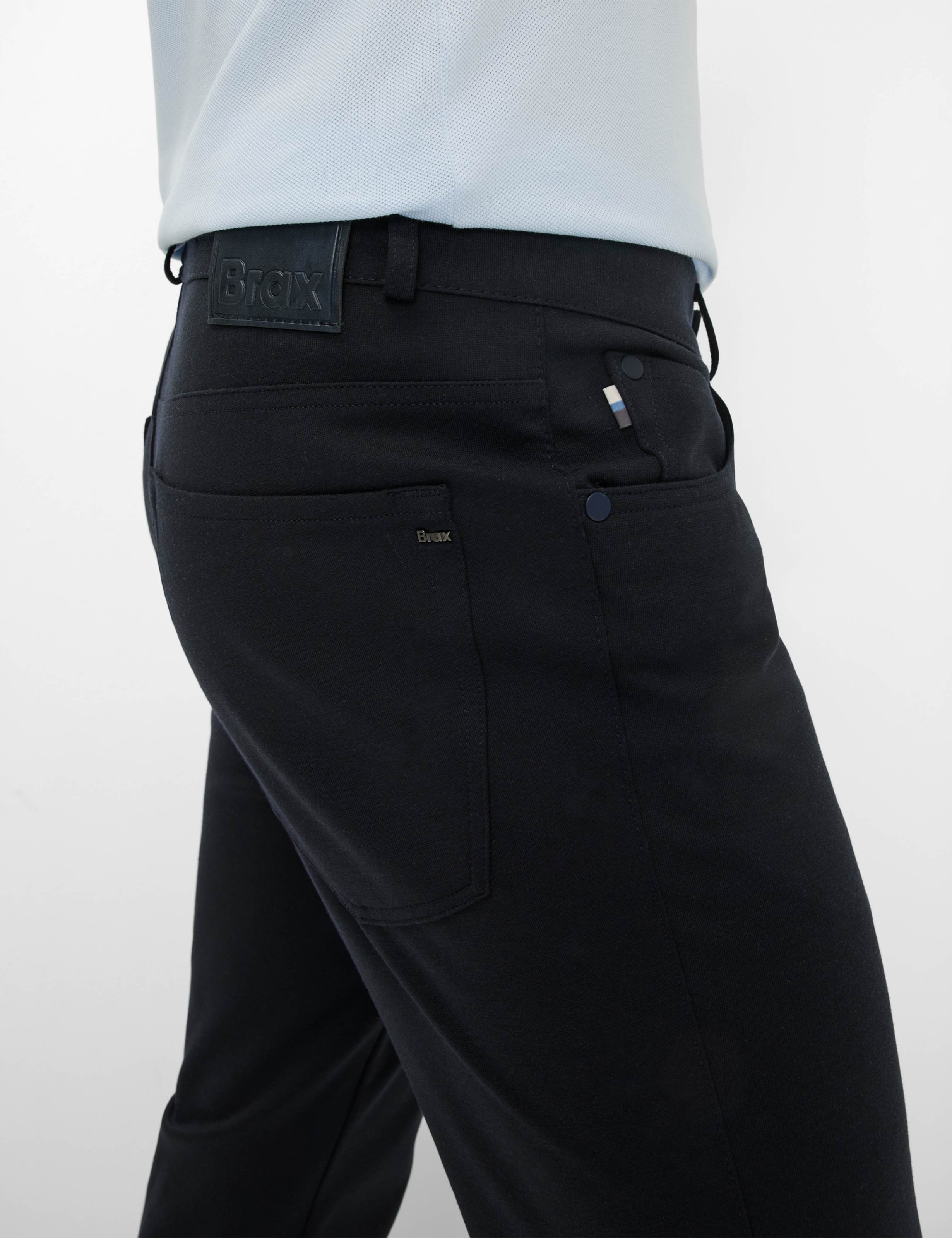 Herren Style CHUCK Dunkelblau Modern Fit Detail 2