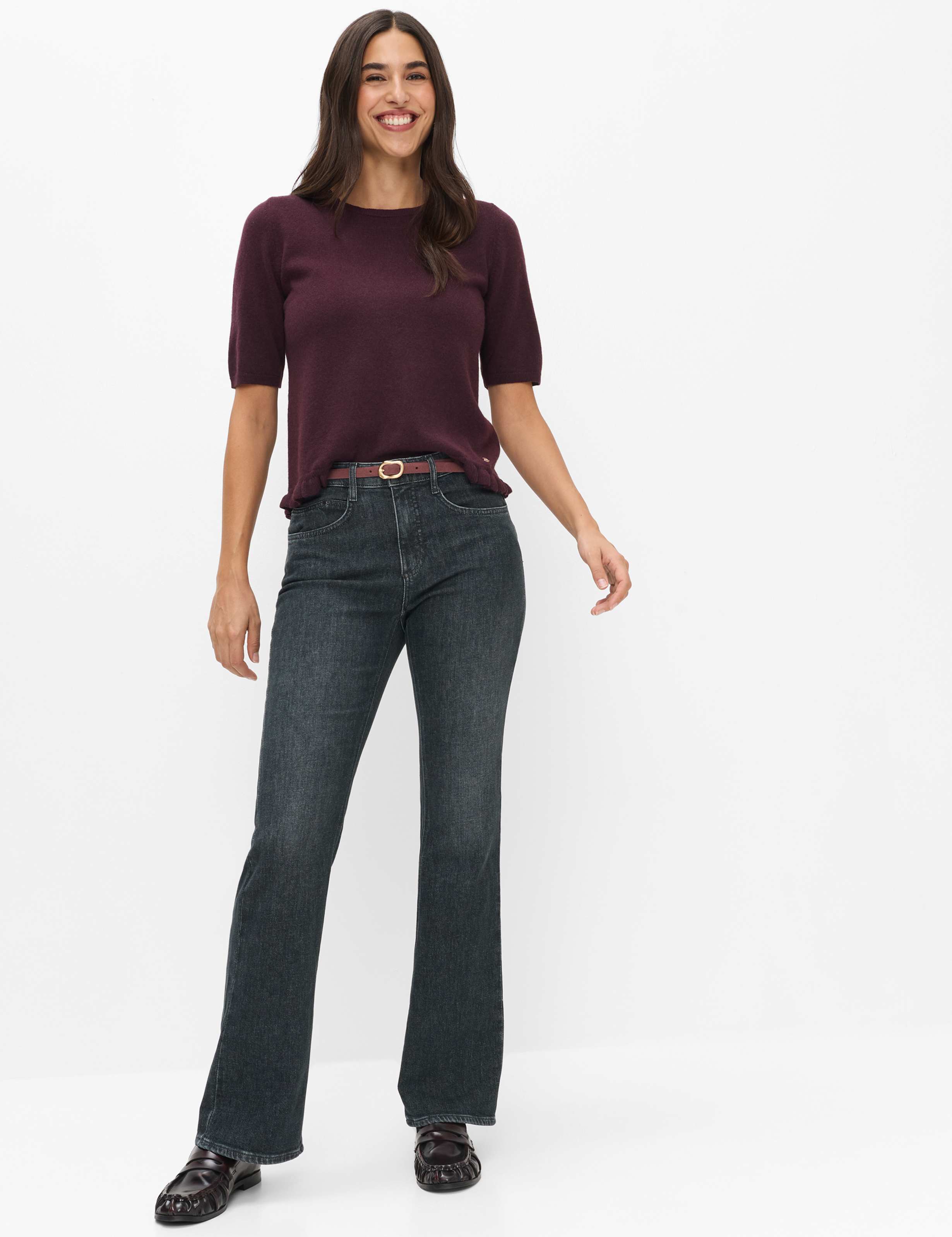 Femme Style MARY Denim Gris Foncé Regular Fit Tenue du mannequin