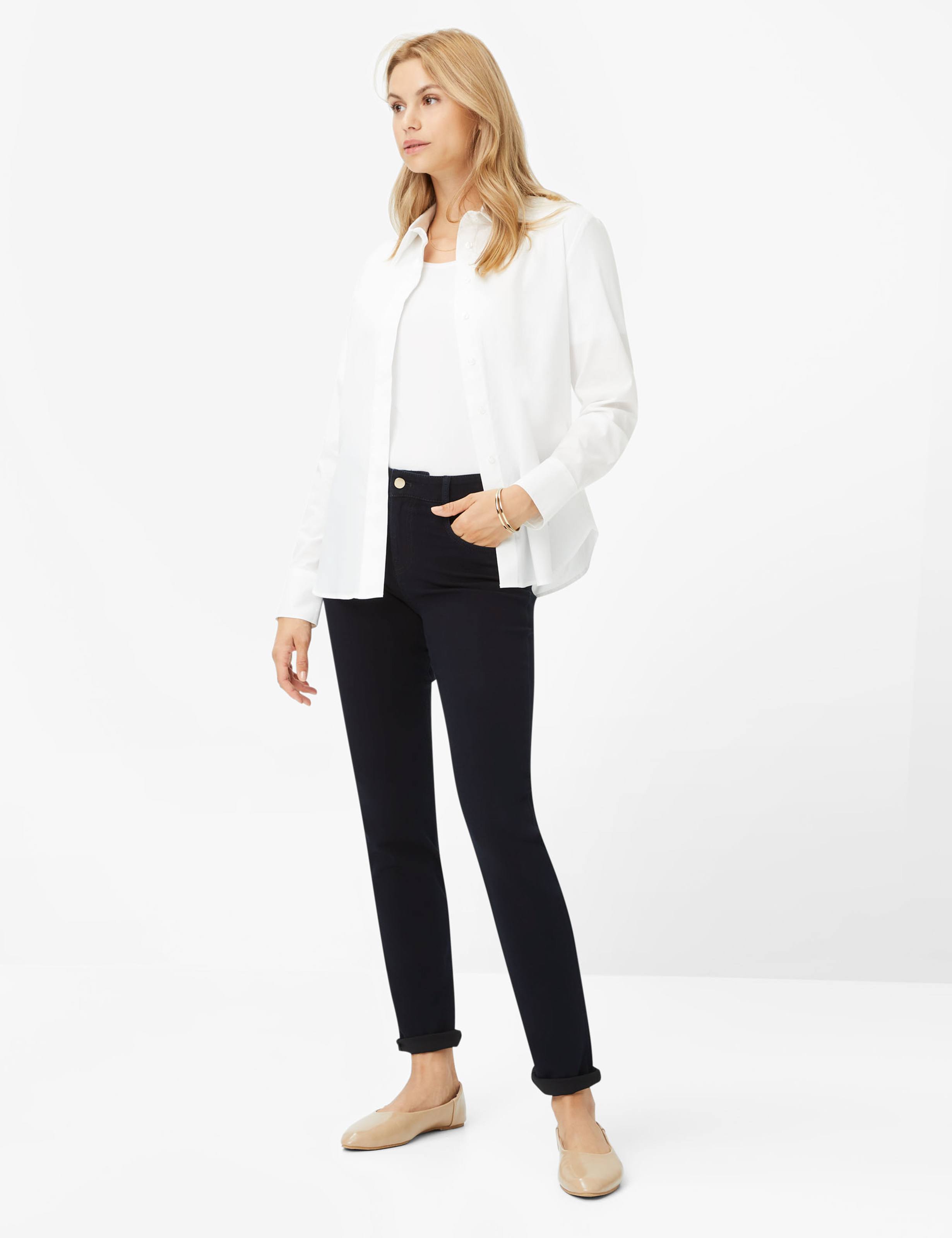 Damen Style SHAKIRA Denim Dunkelblau Slim Fit Model Outfit