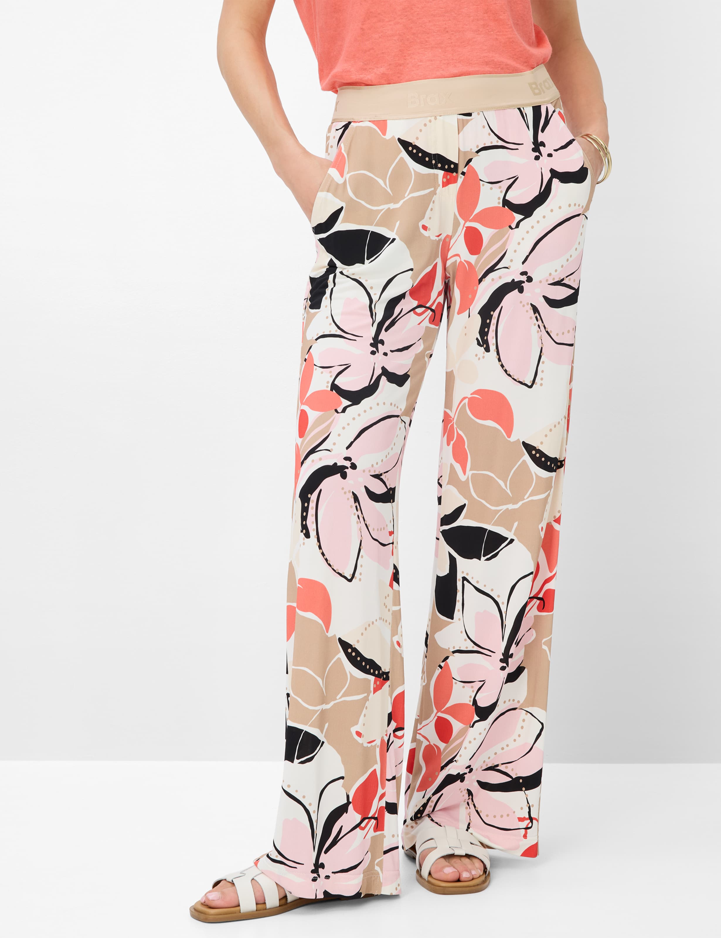 Shades of red, Women, Style MAINE, MODEL_FRONT_ISHOP