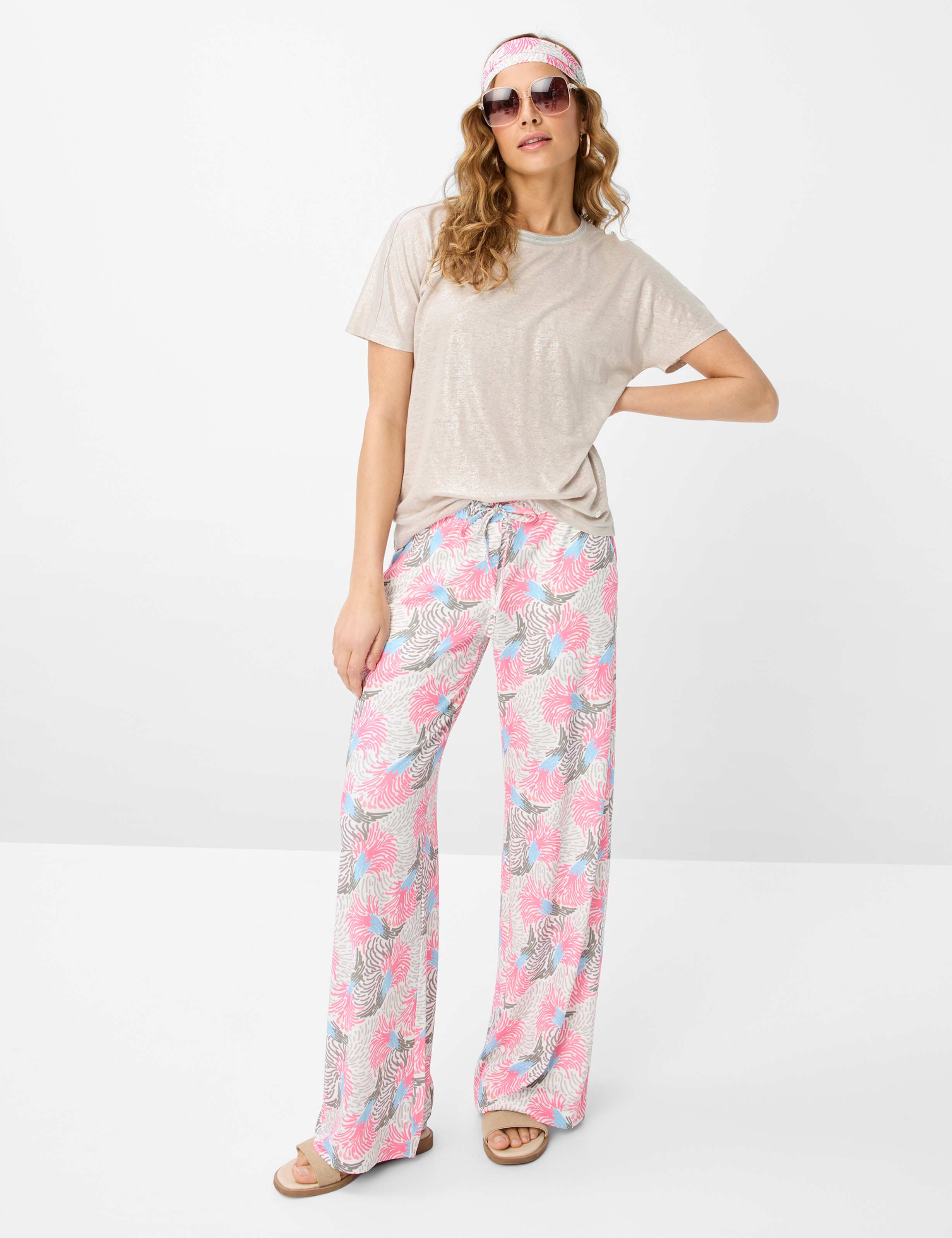 Damen Style CAELEN Hellbeige  Model Outfit