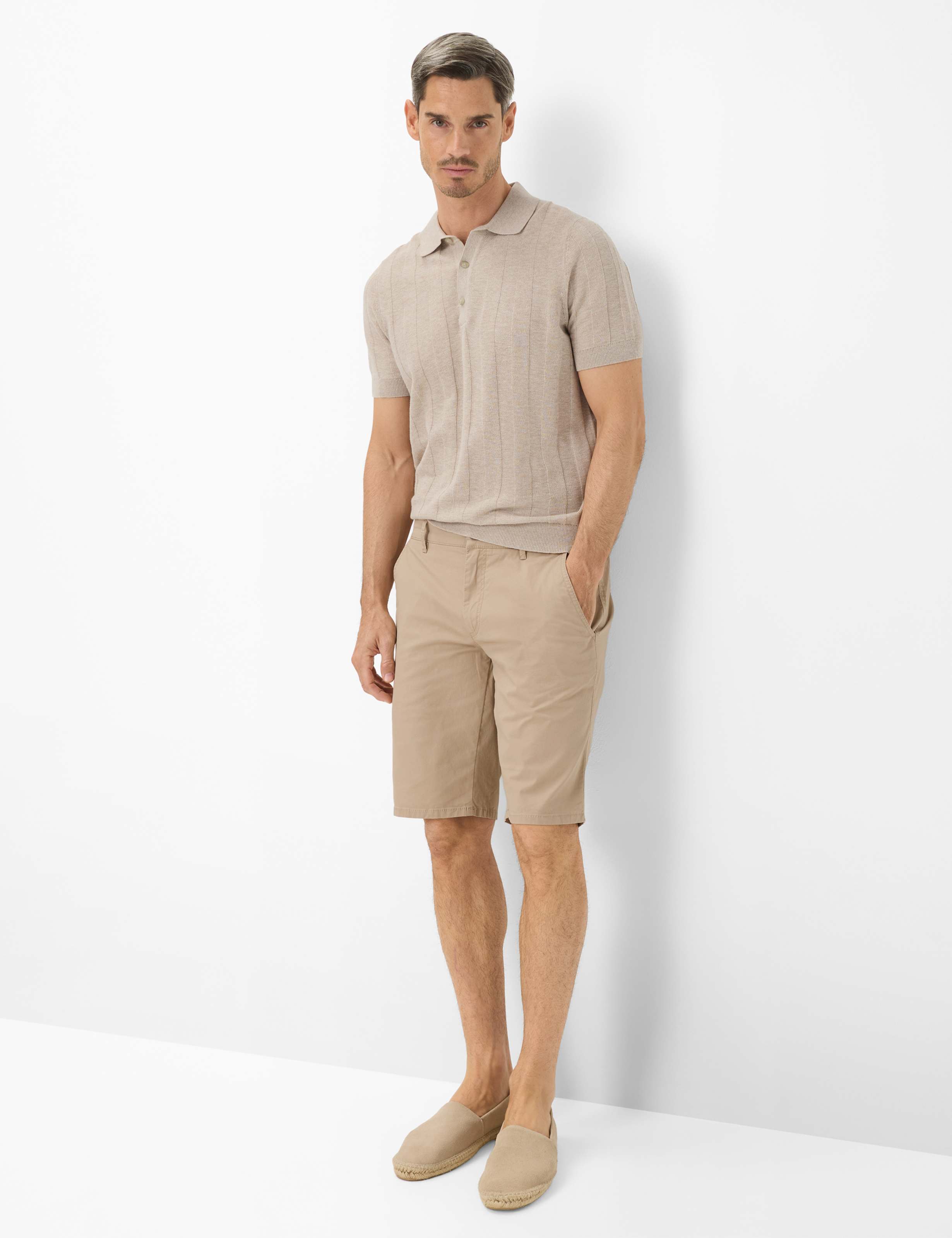 Herren Style BOSSE Beige Regular Fit Model Outfit