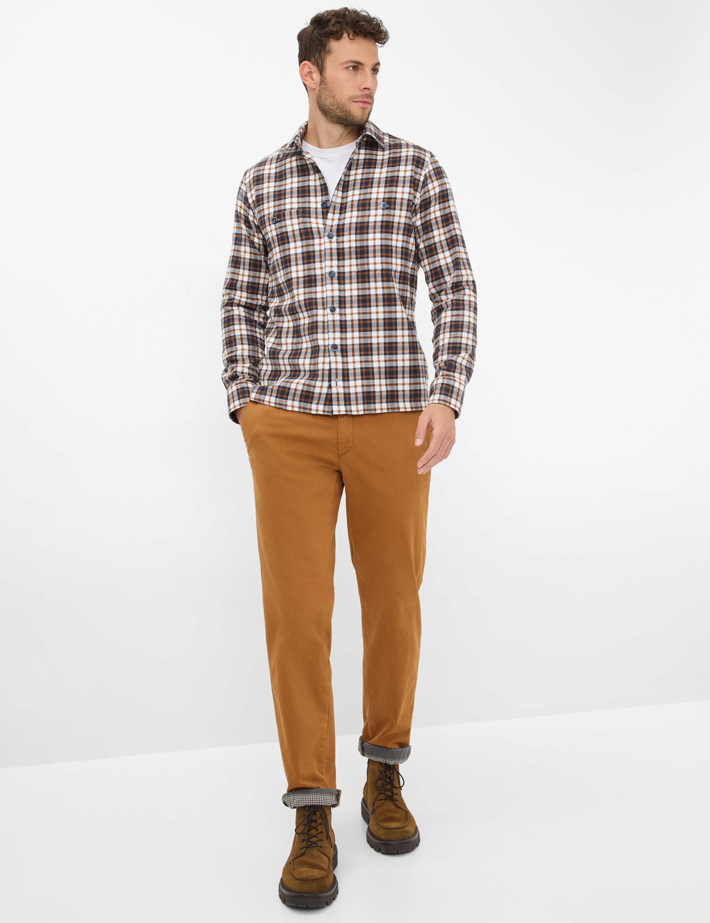 Herren Style FABIO TT Gelb - Curry Modern Fit Model Outfit