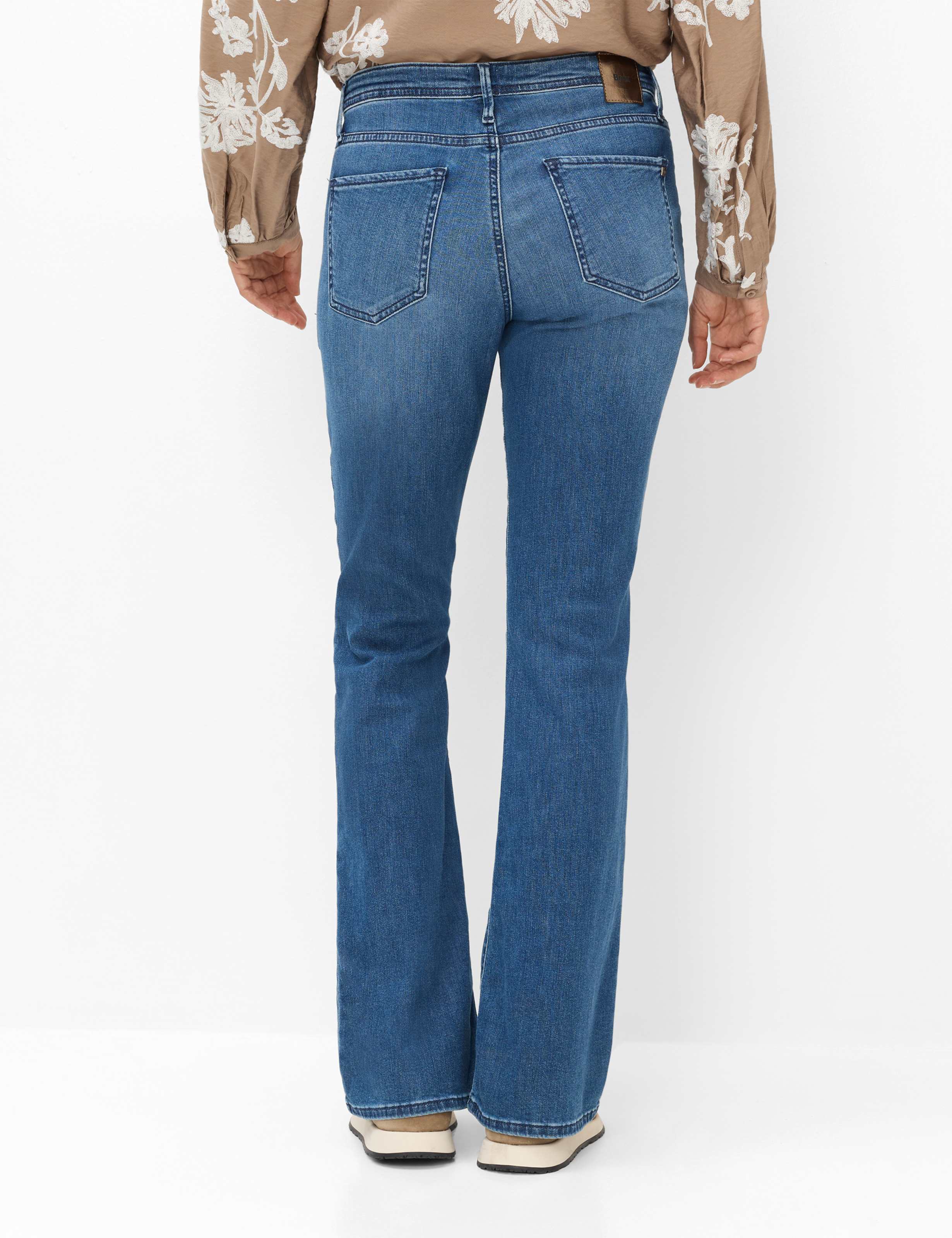 Tons bleus, Femme, Style SHAKIRA, MODEL_RUECK_ISHOP