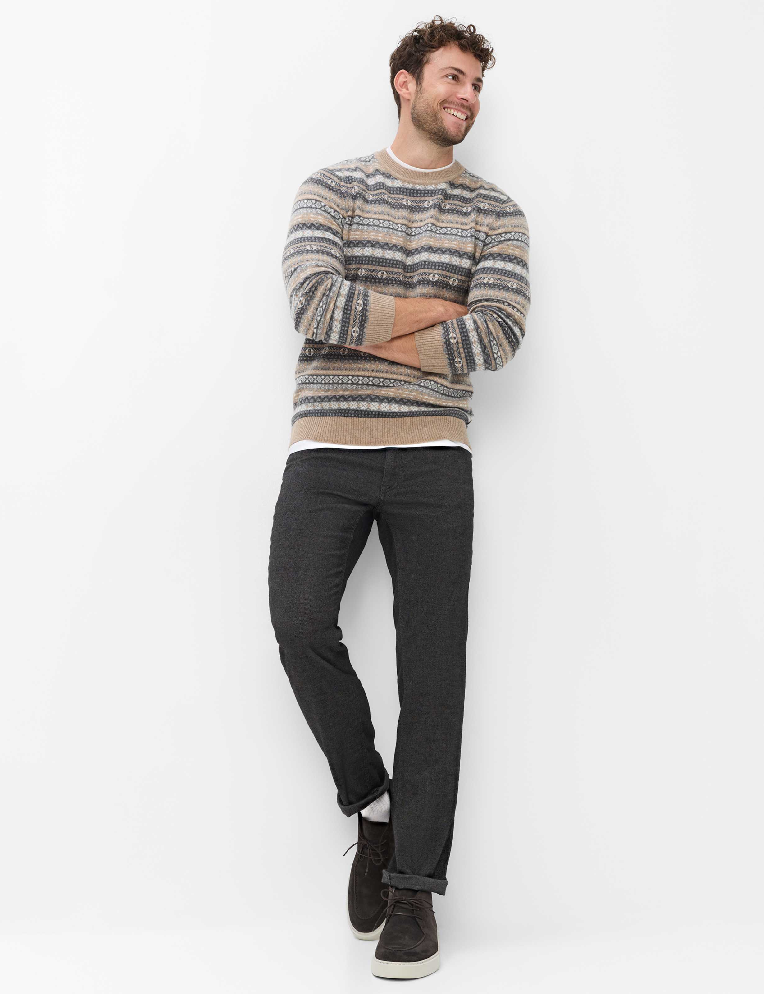 Men Style COOPER Medium Gray Regular Fit Model Outfit