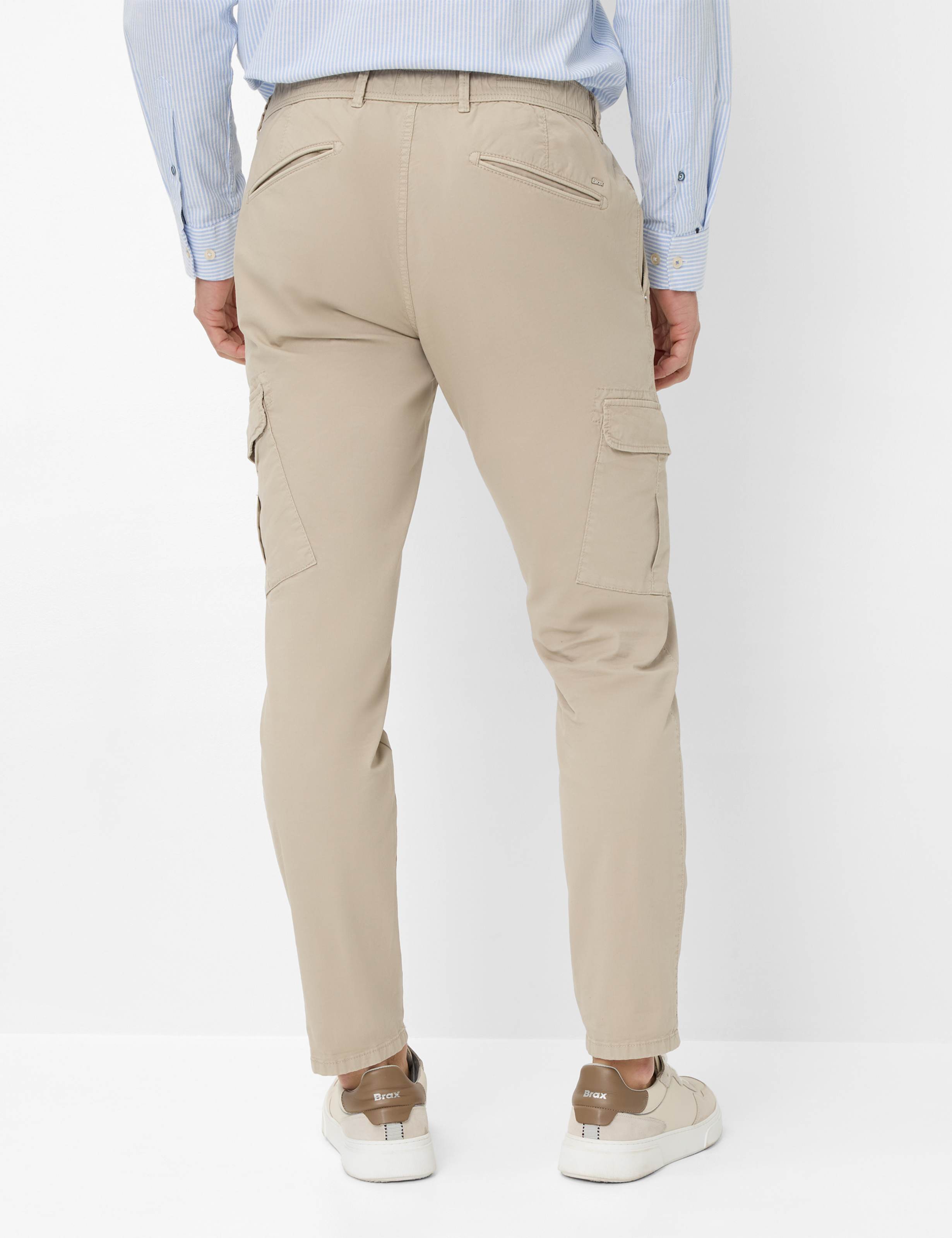 Herren Style SILVIO Beige Slim Fit Model Rueck
