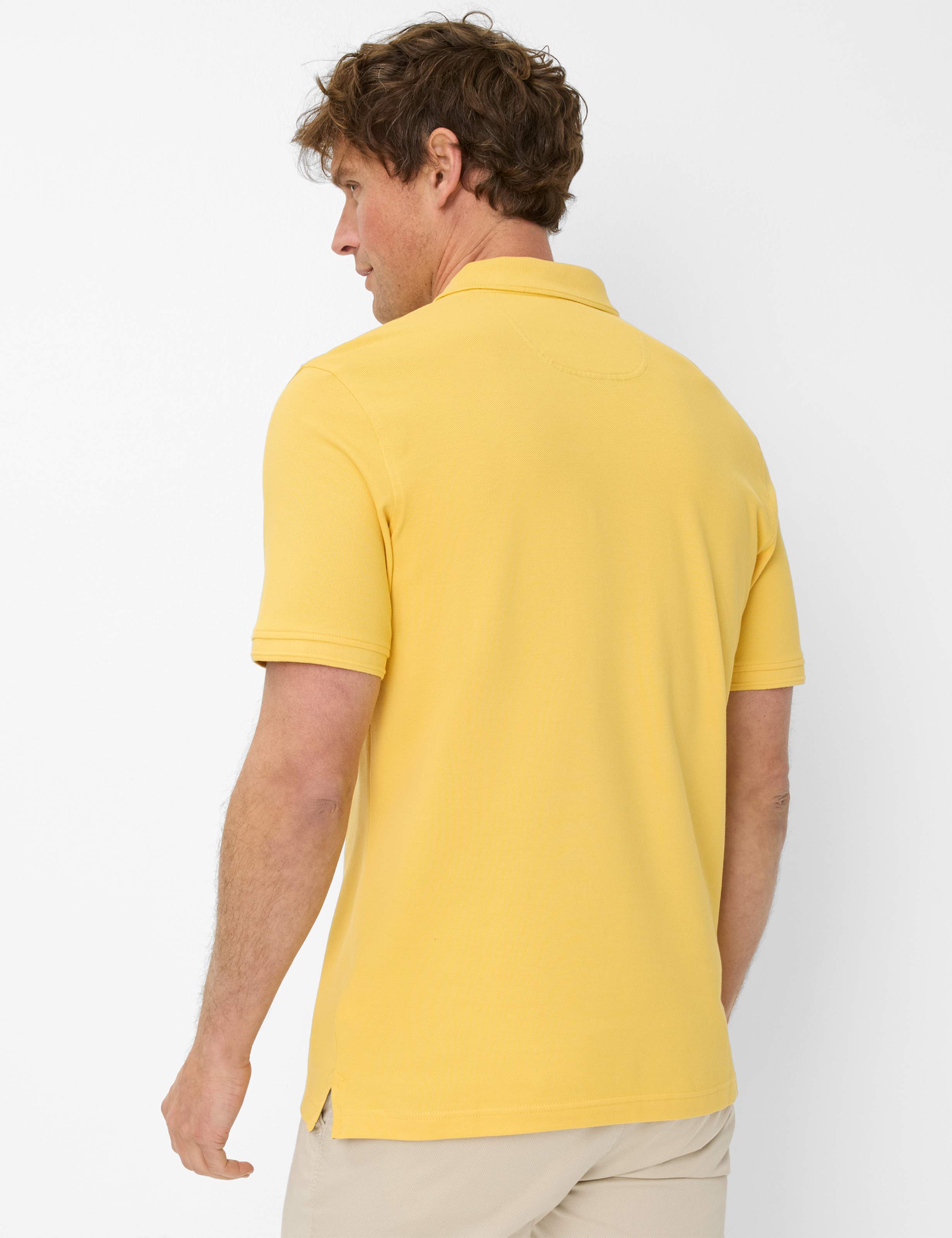 Men Style PETE Yellow  Model back