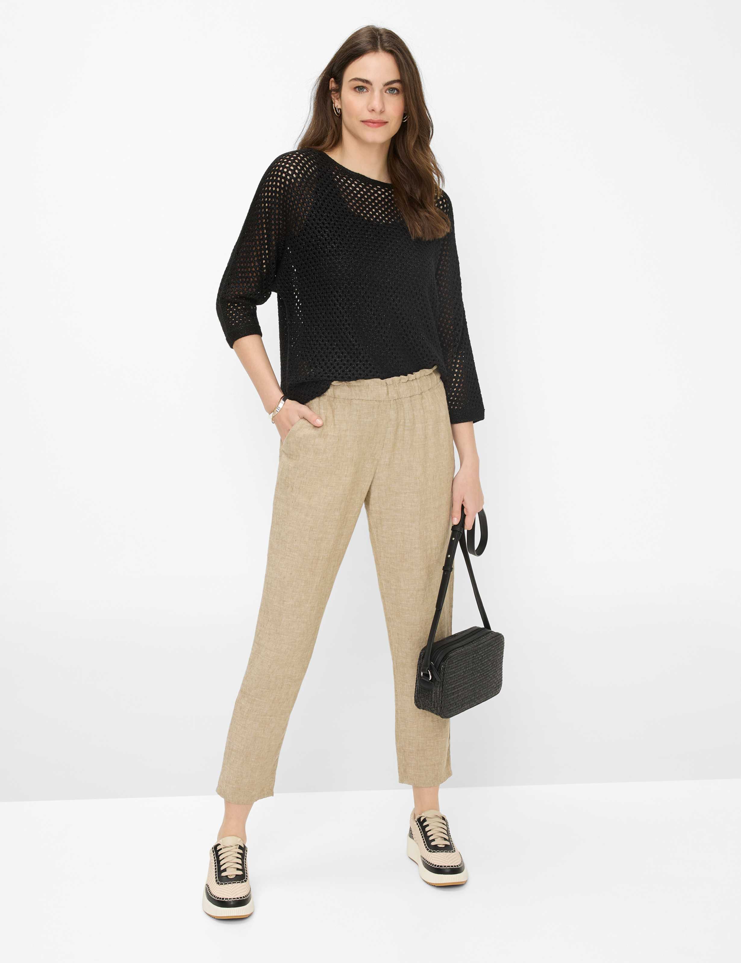 Women Style MONA S Beige Relaxed Fit Model Outfit
