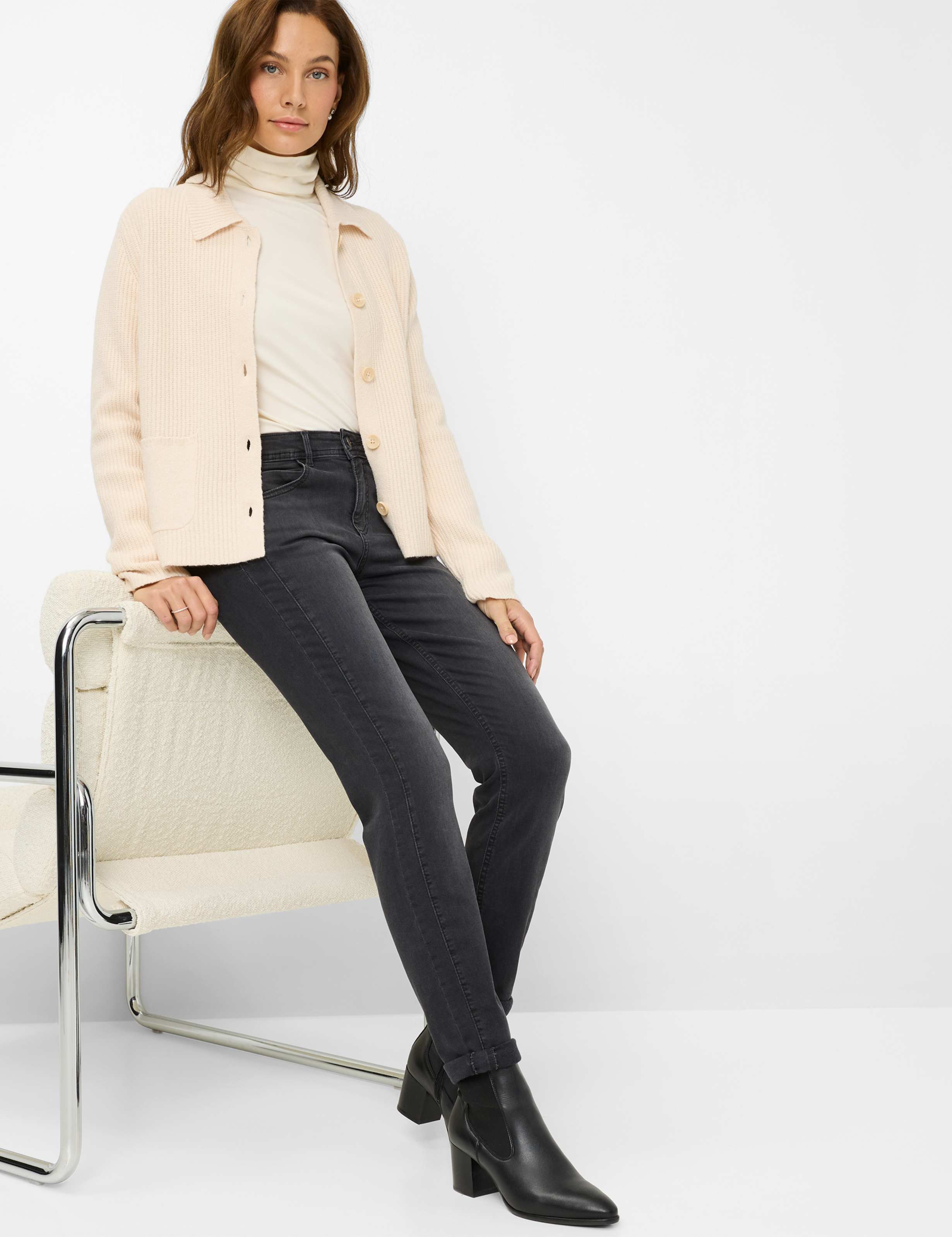 Damen Style SHAKIRA Denim Dunkelgrau Slim Fit Detail 1