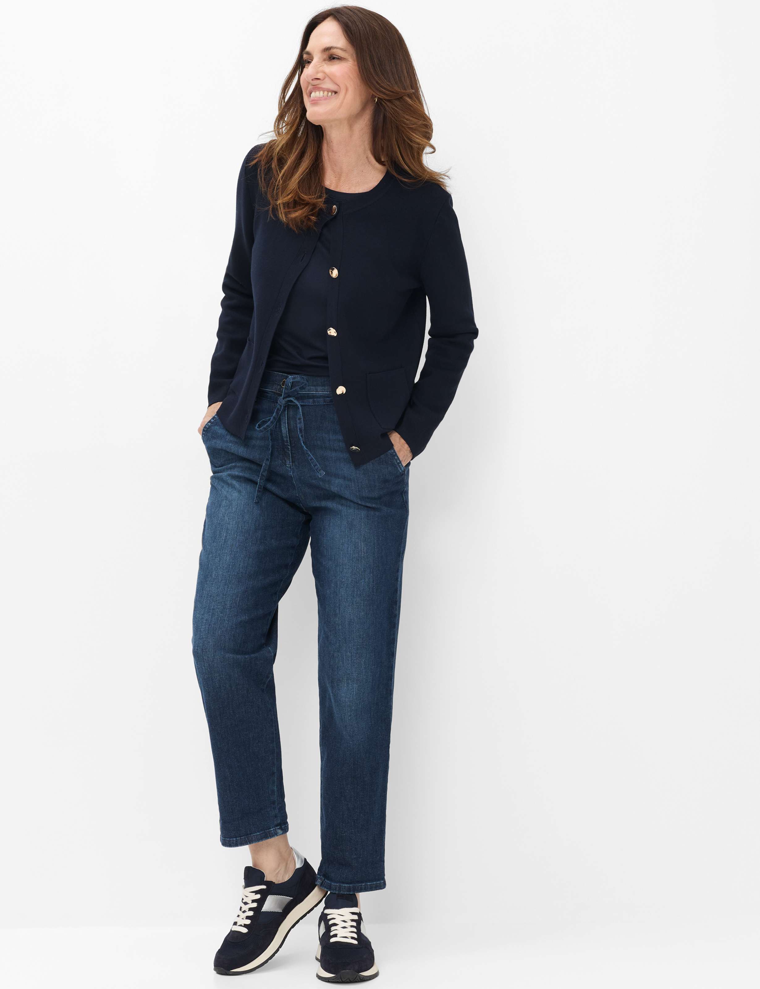 Damen Style CARRIE Denim Blau Comfort Plus Fit Model Outfit