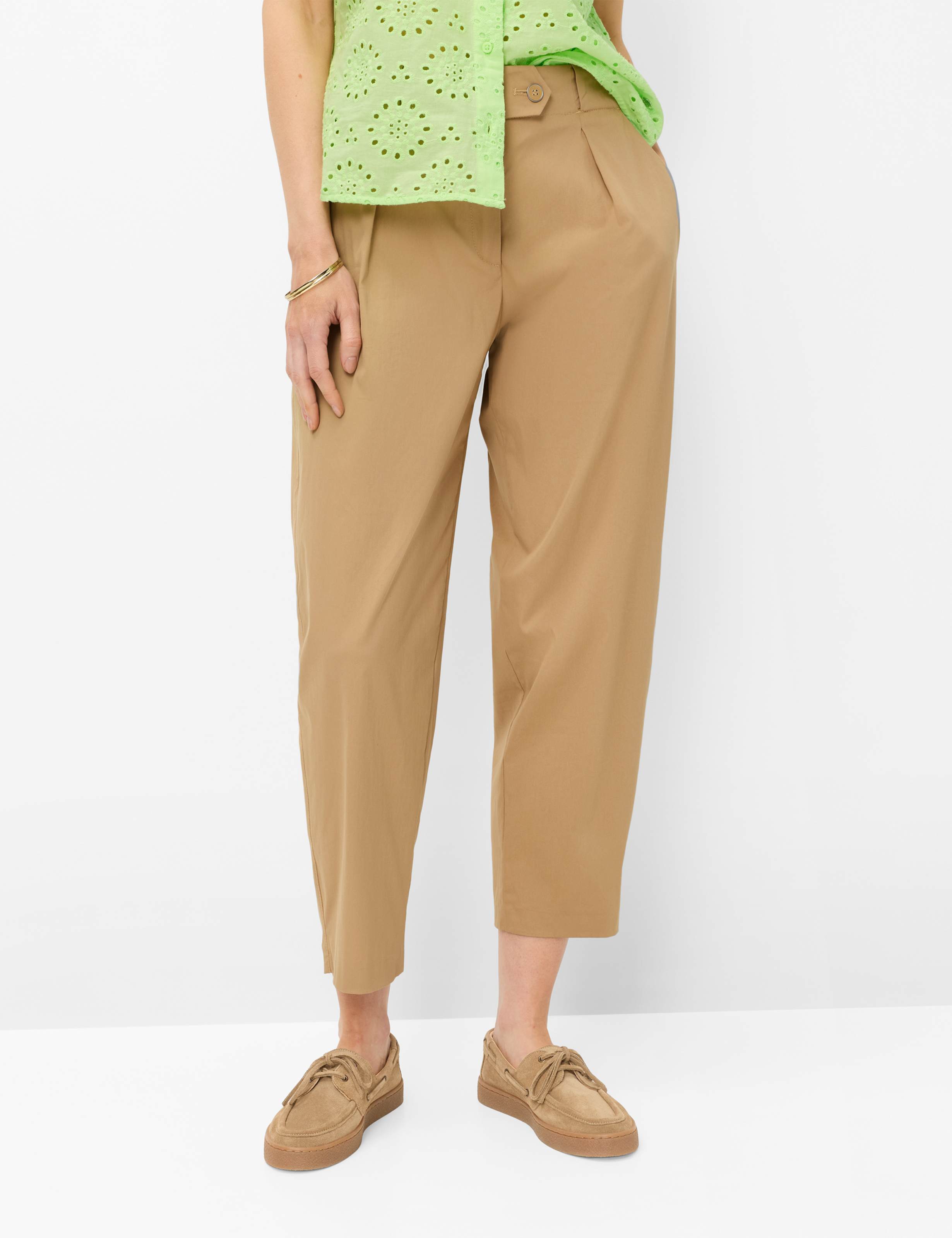 Tons de beige, Femme, Style MEGAN S, MODEL_FRONT_ISHOP