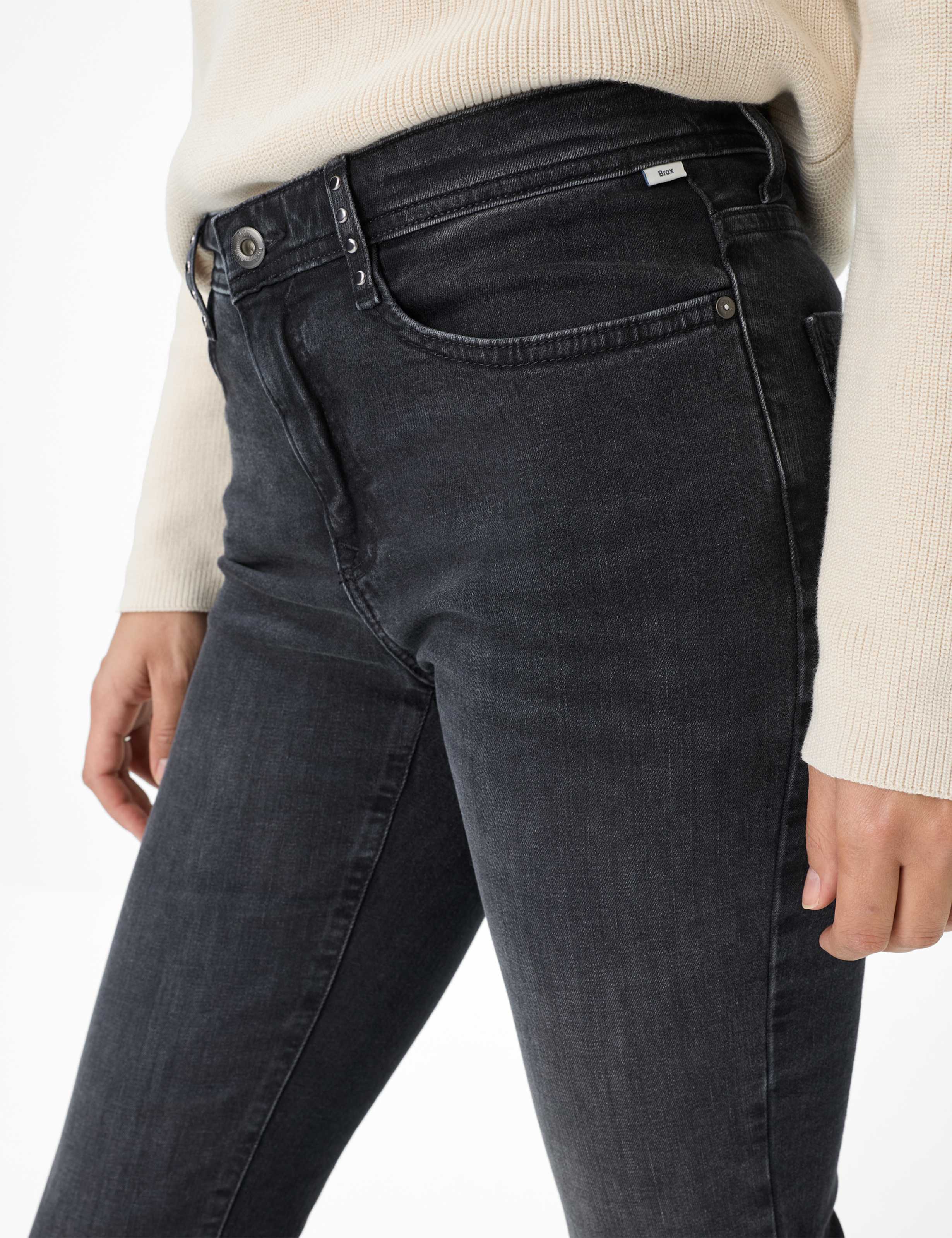 Women Style CAROLA Denim Dark Gray Feminine Fit Detail 2