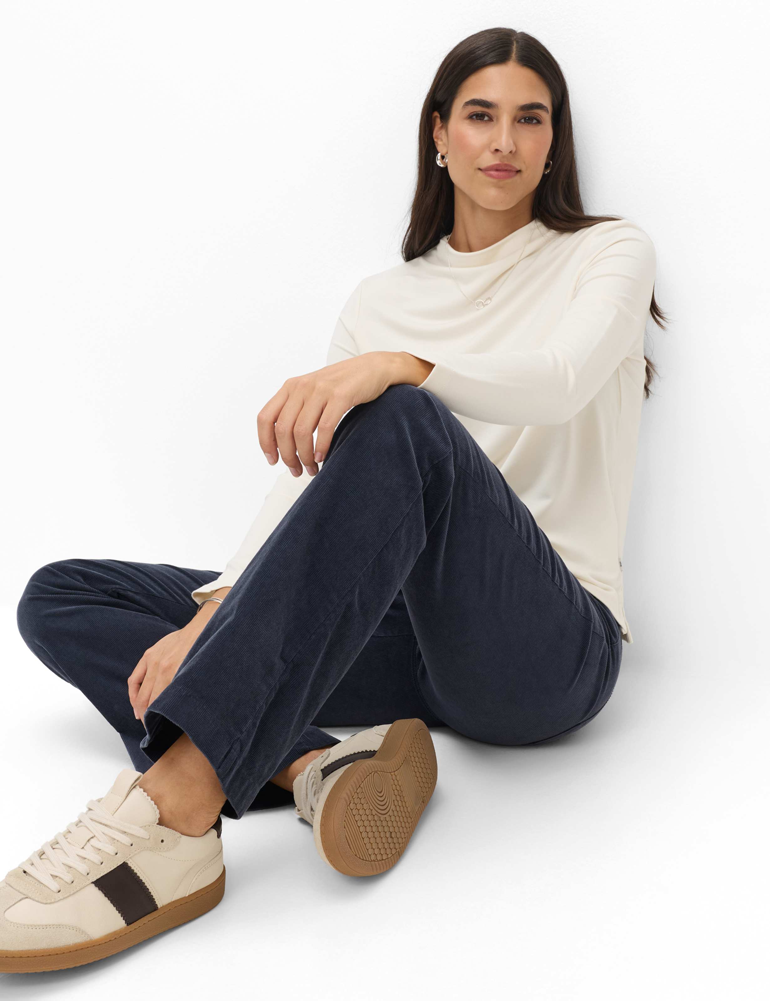 Women Style SHAKIRA Dark Blue Slim Fit Detail 1