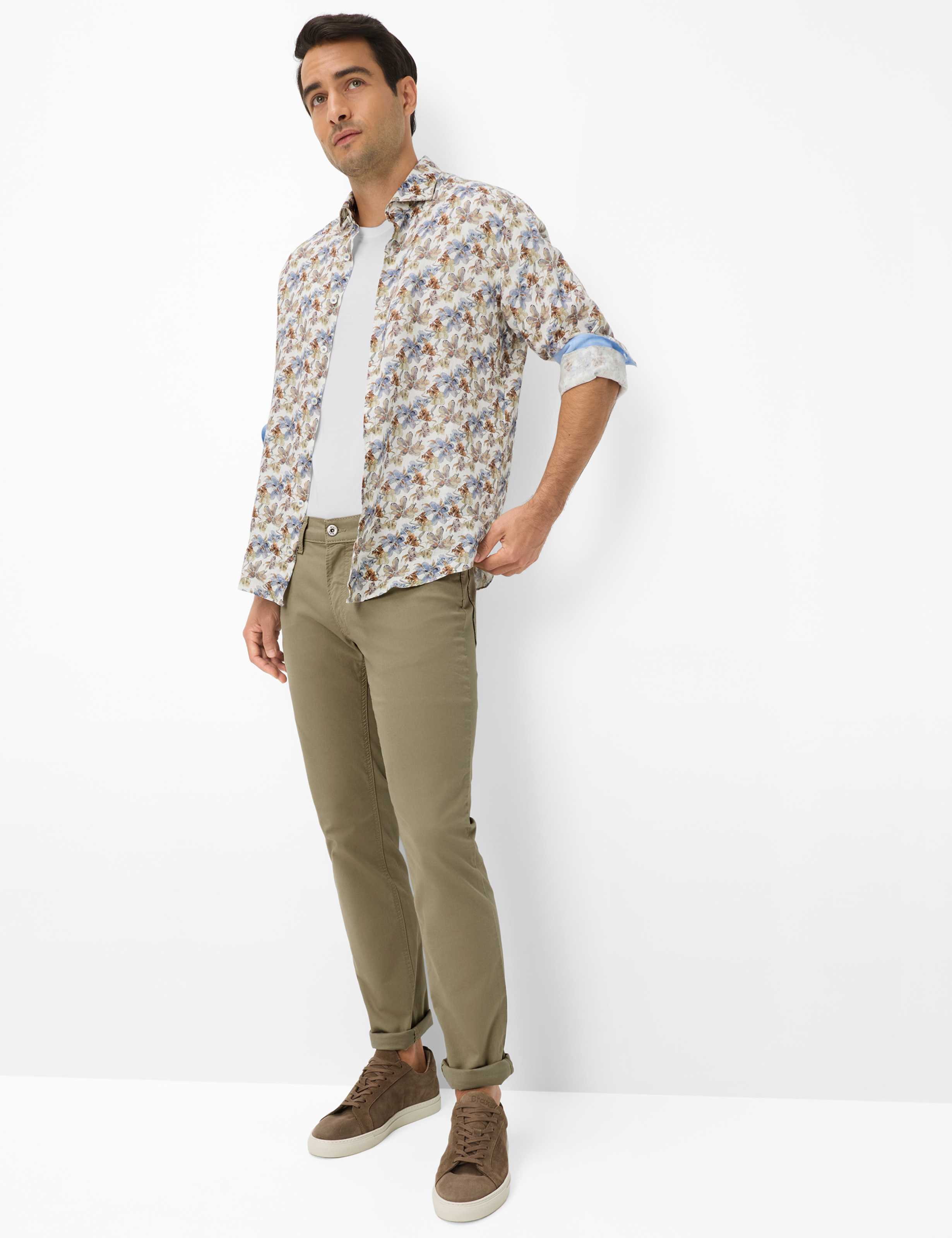 Men Style CHUCK Green - Khaki Modern Fit Model Outfit