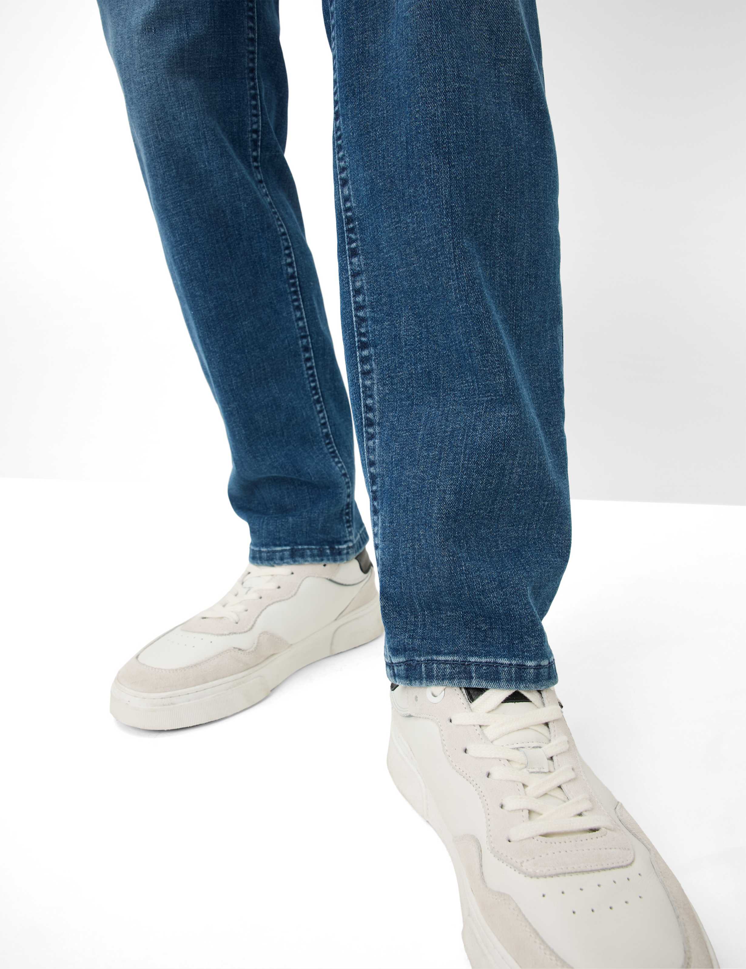 Men Style LUKE Denim Blue Modern Fit Detail 2