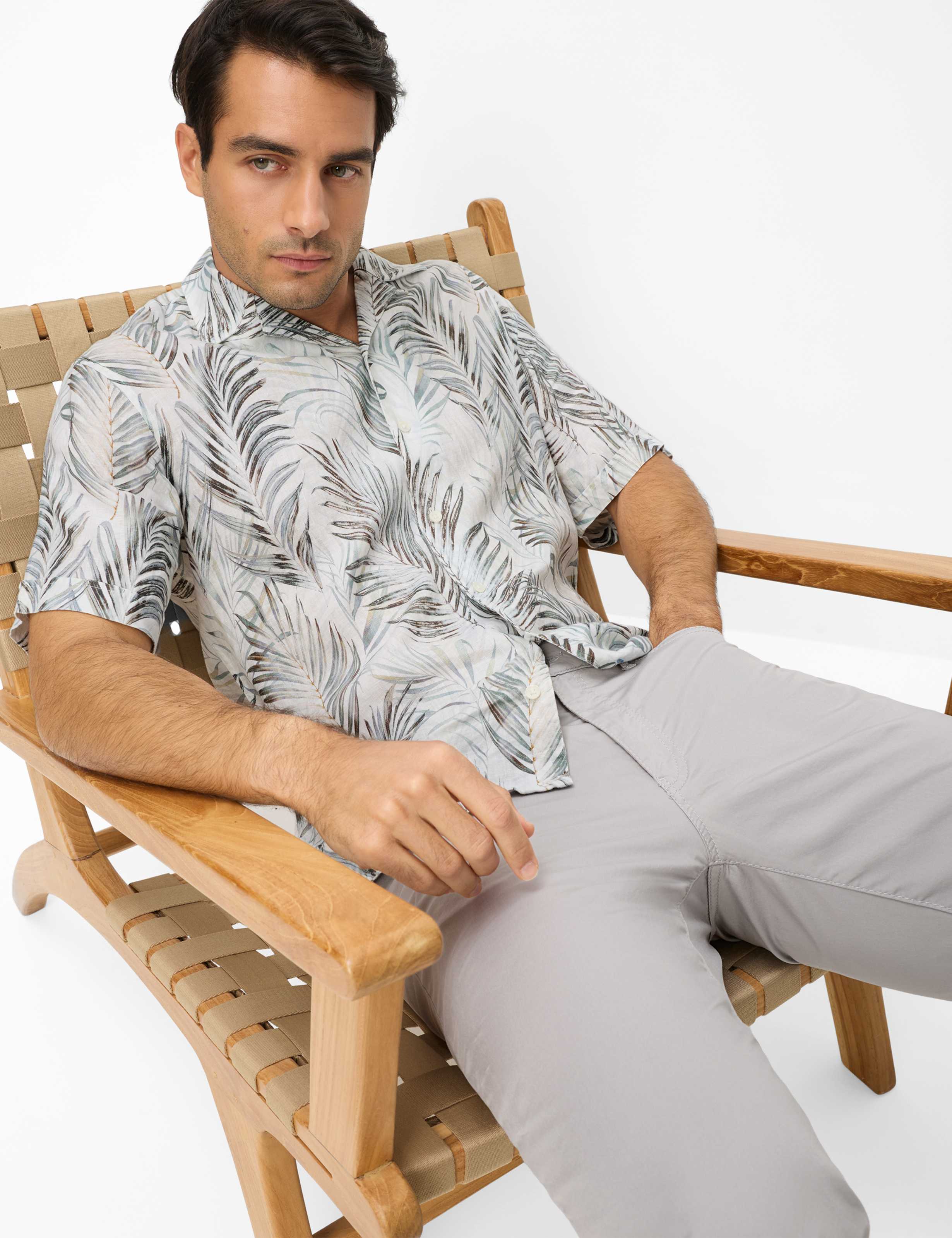 Herren Style CADIZ Hellgrau Straight Fit Detail 1