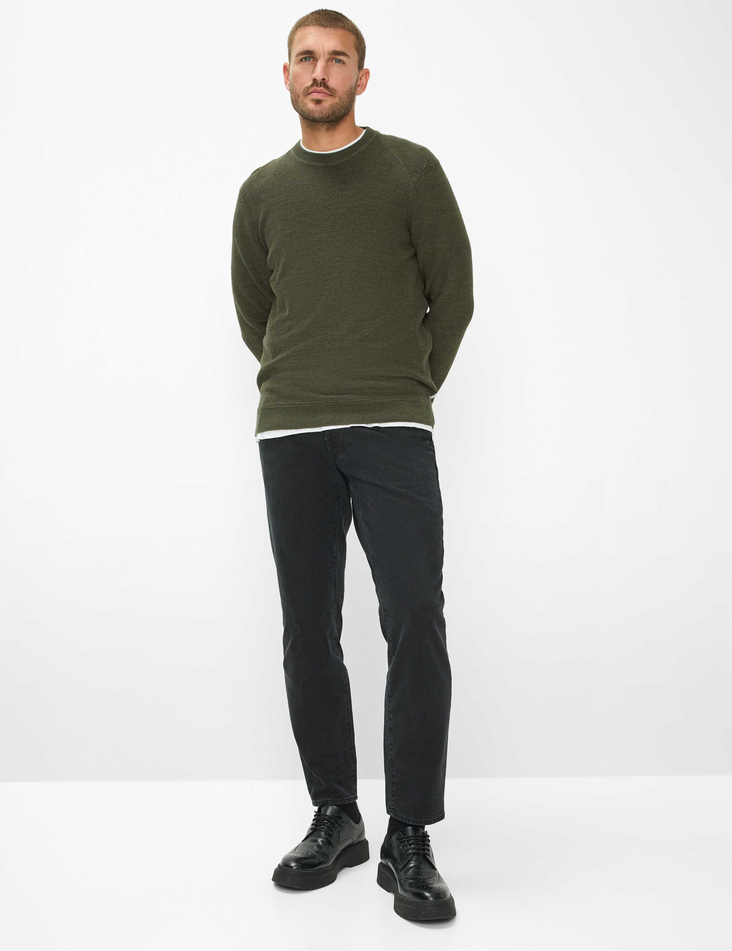 Men Style CURTIS Denim Black Relaxed Fit Model Outfit